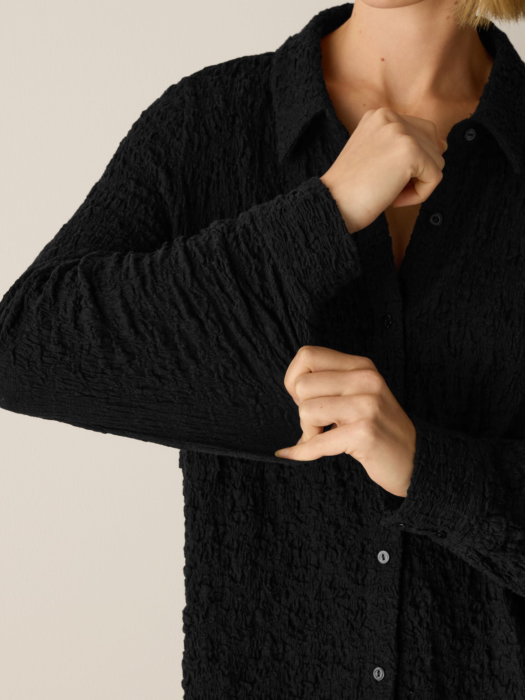 Bubble Jacquard Classic Collar Shirt
