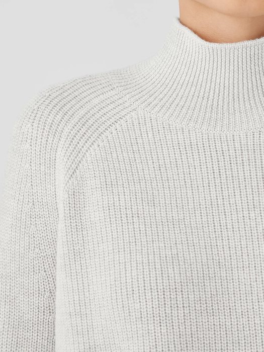 Merino Cropped Turtleneck Top in Regenerative Wool