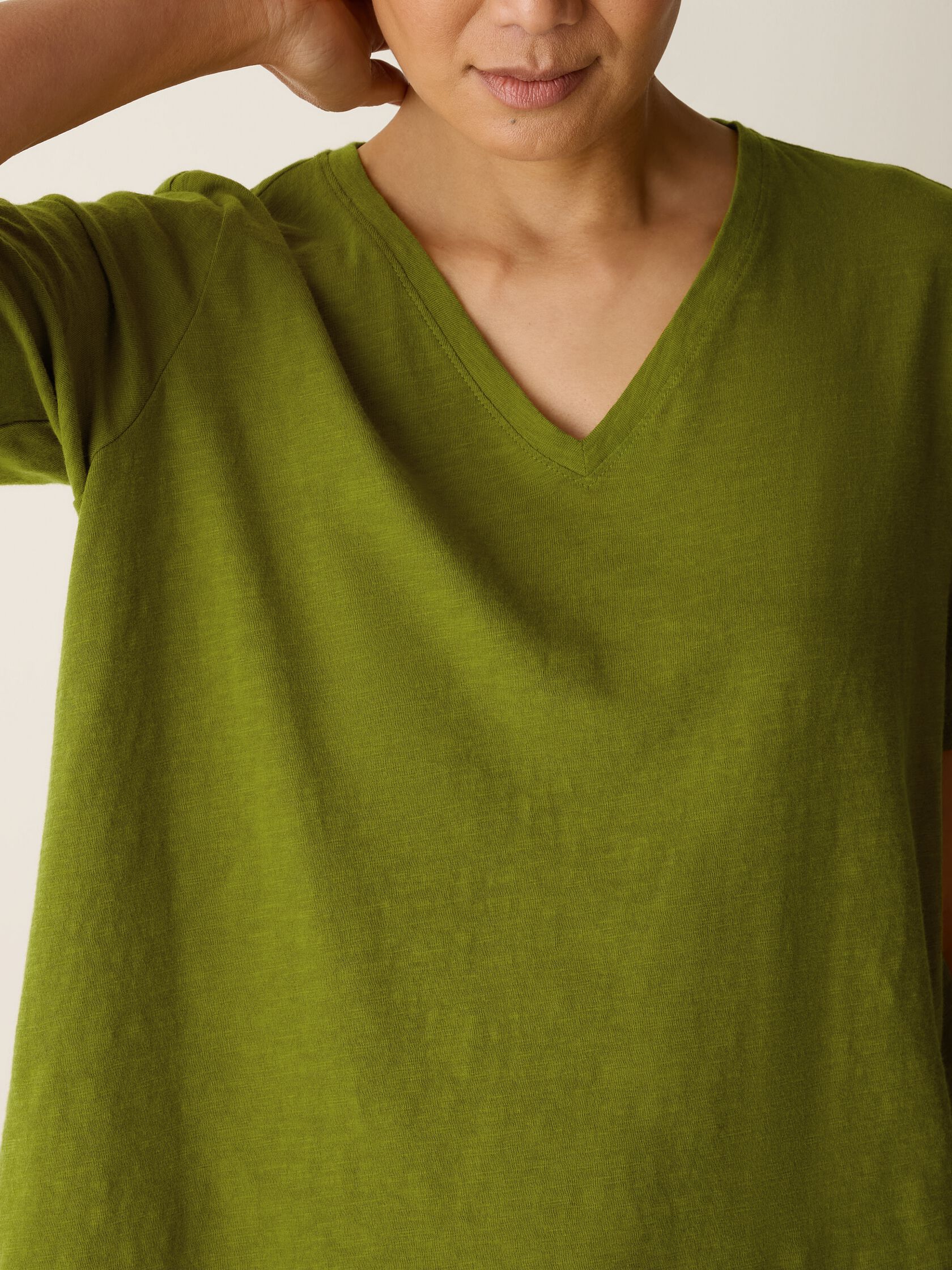 Organic Cotton Slubby Jersey V-Neck Tee
