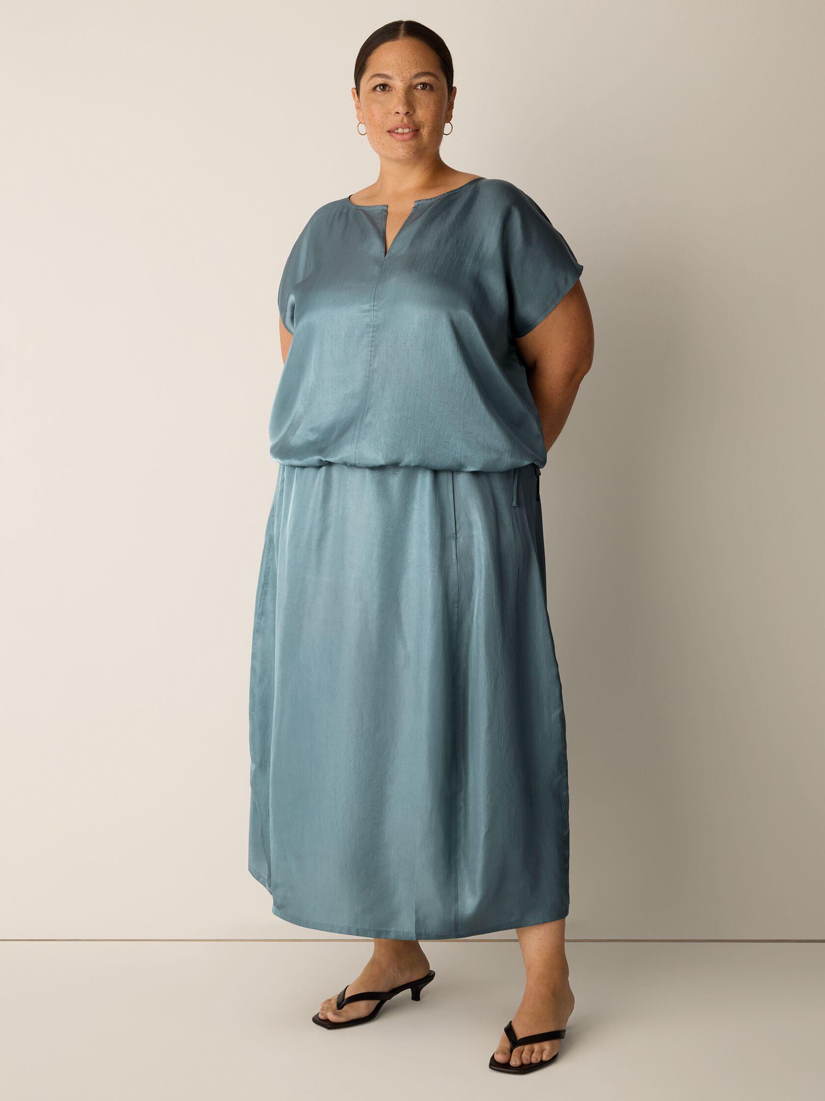 Lightweight Satin Shimmer Split Neck Top