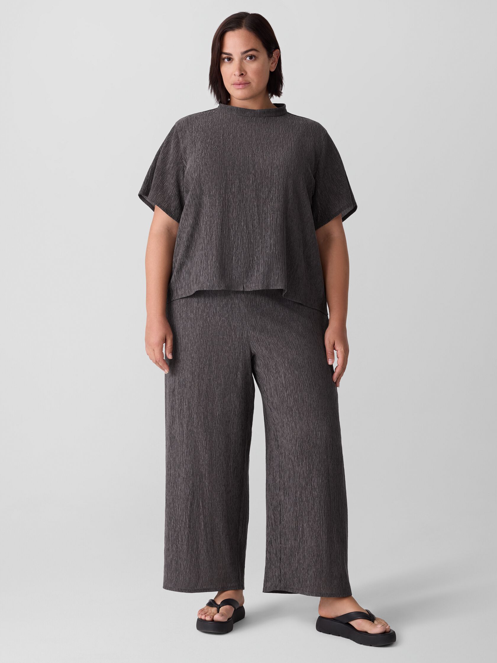 Woven Plissé Wide-Leg Pant