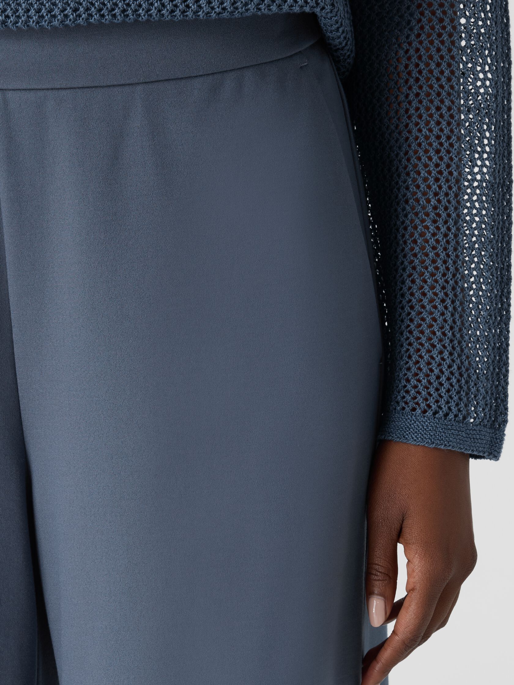 Lightweight Ponte Wide-Leg Pant