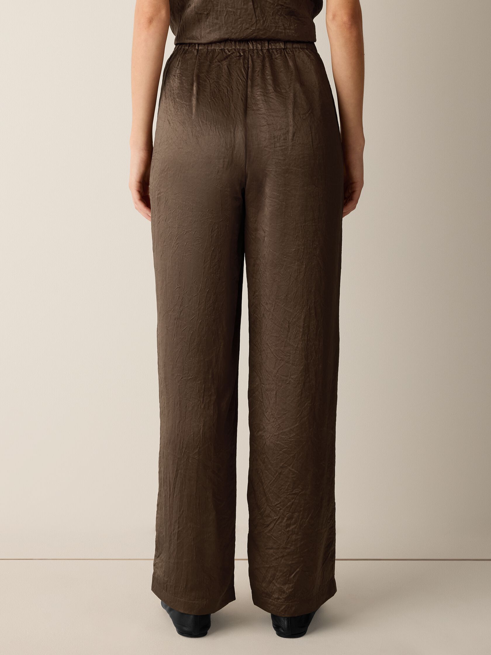 Textured Satin Straight Pant