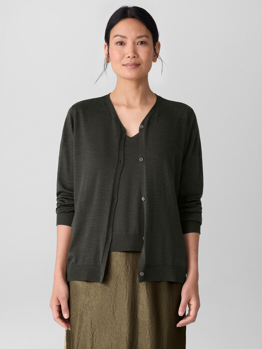 Superfine Merino Cardigan in Regenerative Wool