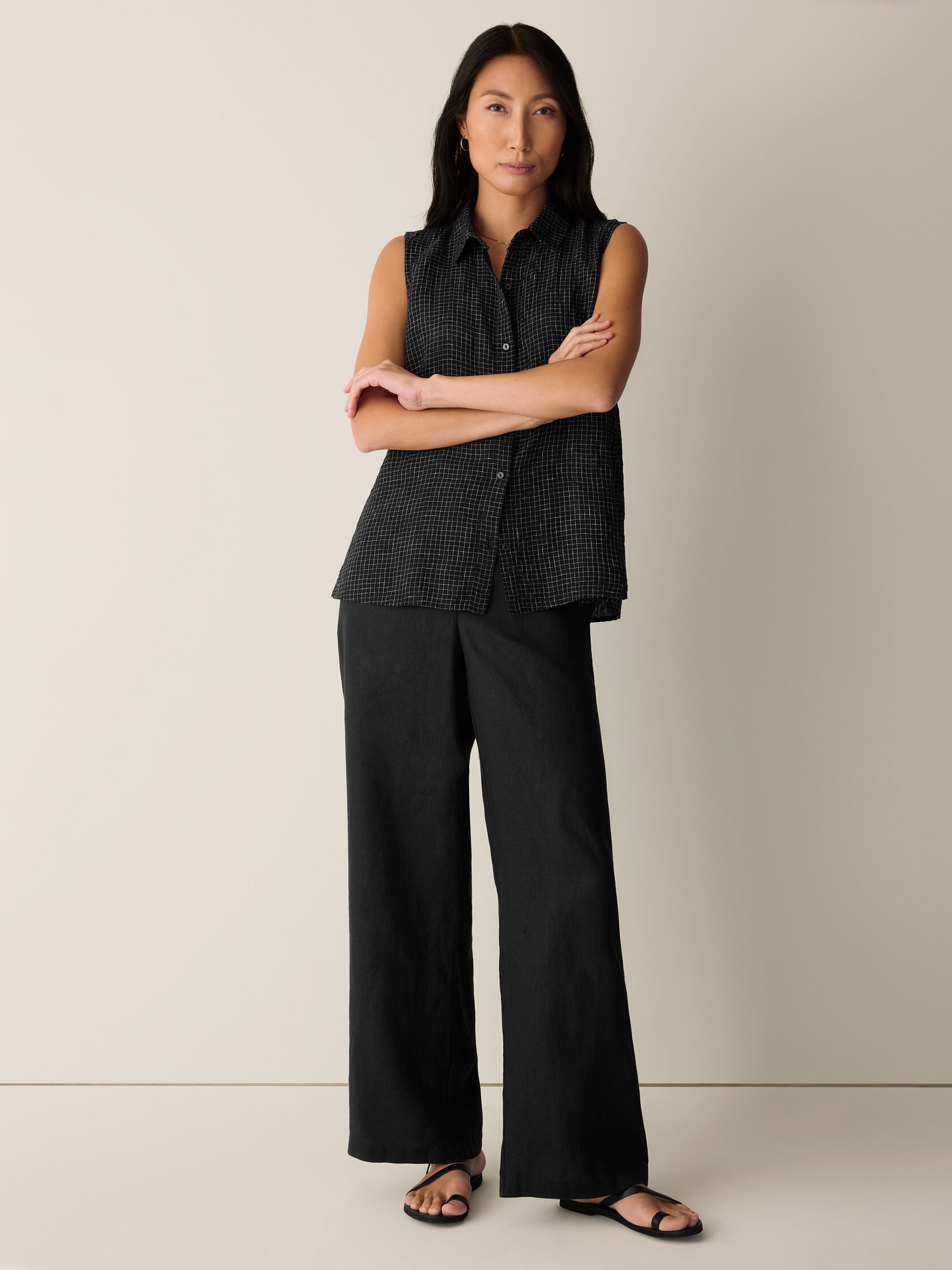 Puckered Organic Linen Grid Sleeveless Shirt