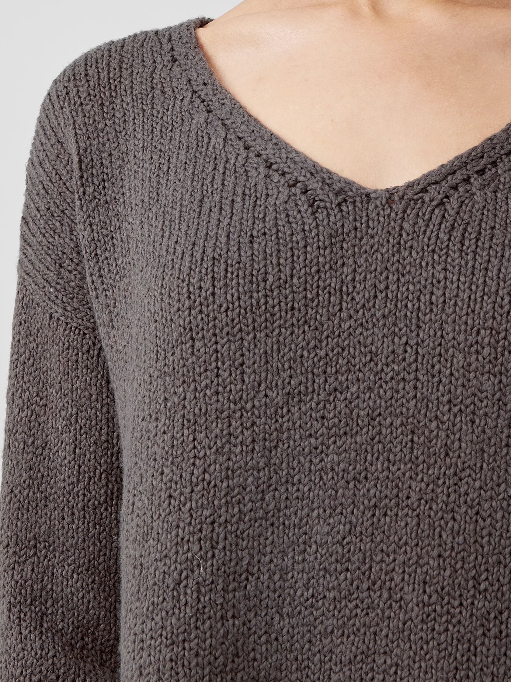 Peruvian Organic Cotton Crimp V-Neck Top