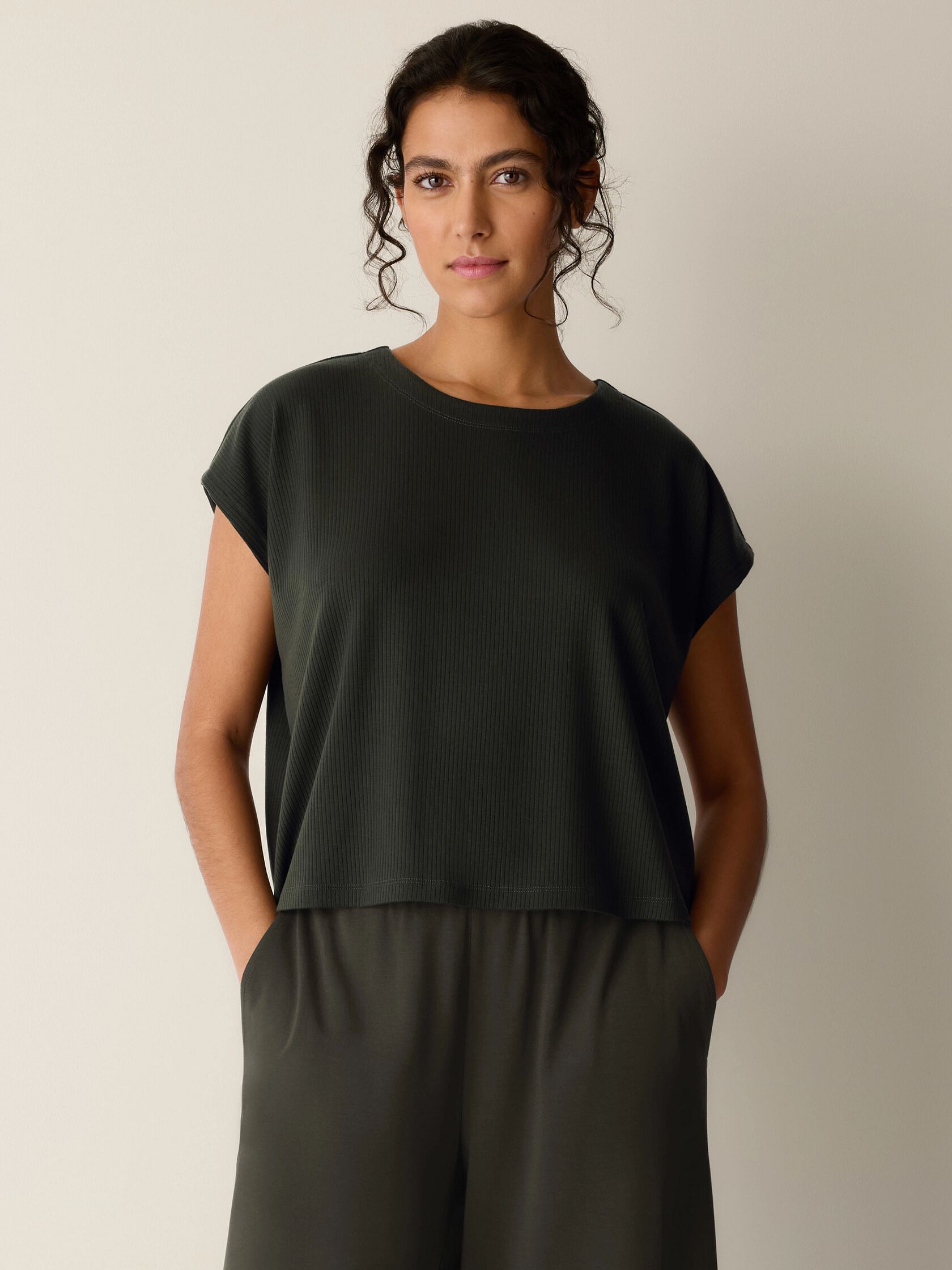 Ribbed Knit Crew Neck Top