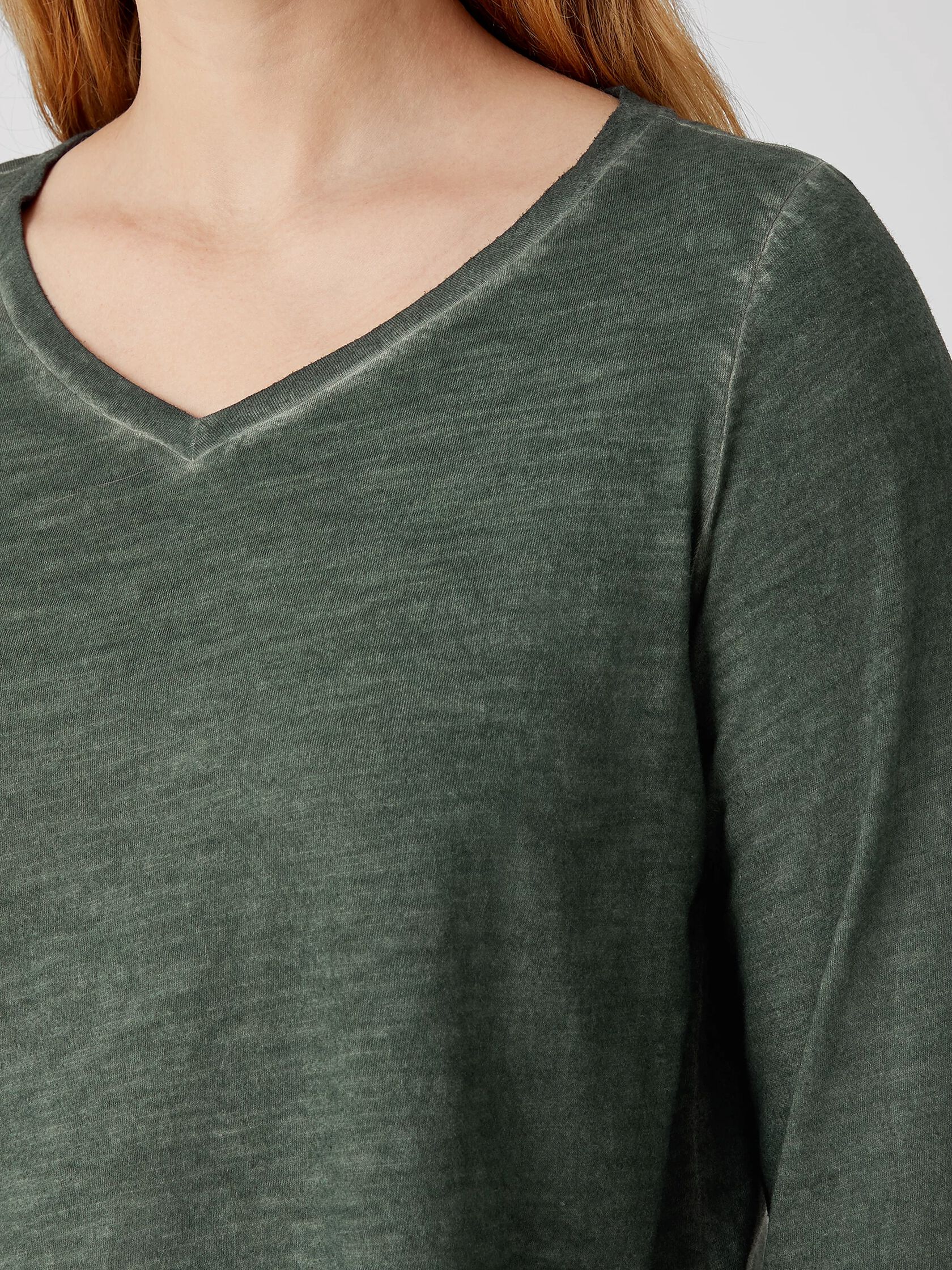 Pigment-Dyed Organic Cotton V-Neck Top