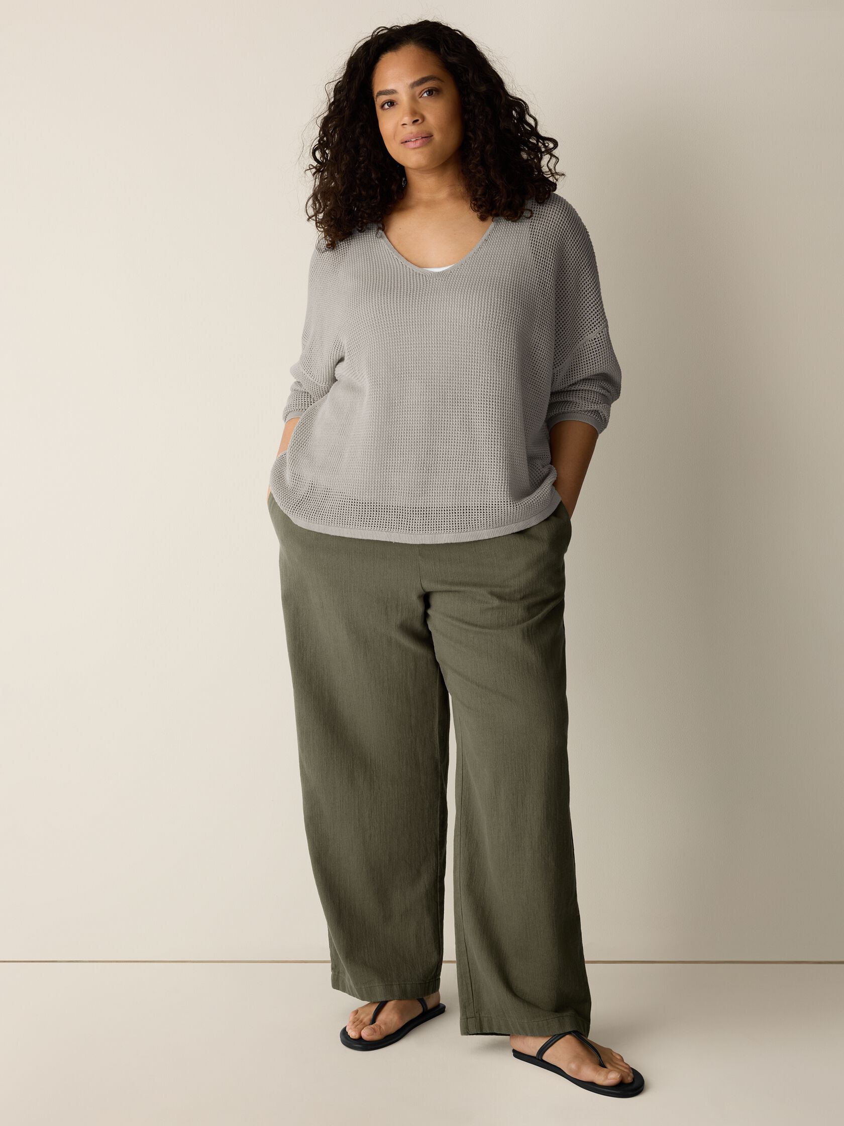 Organic Linen Cotton V-Neck Box-Top