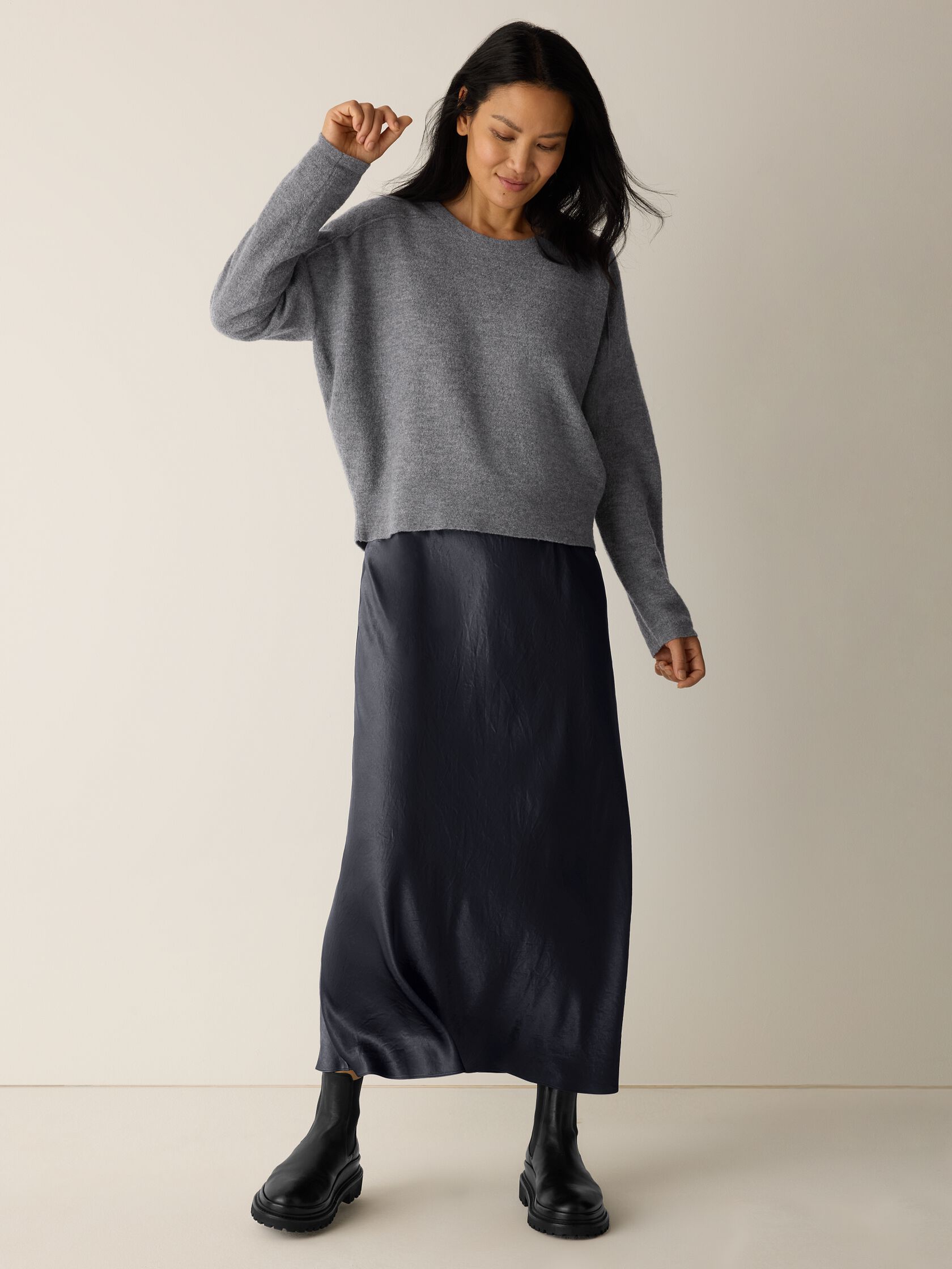 Fine Felted Wool Crew Neck Short Top in Regenerative Wool