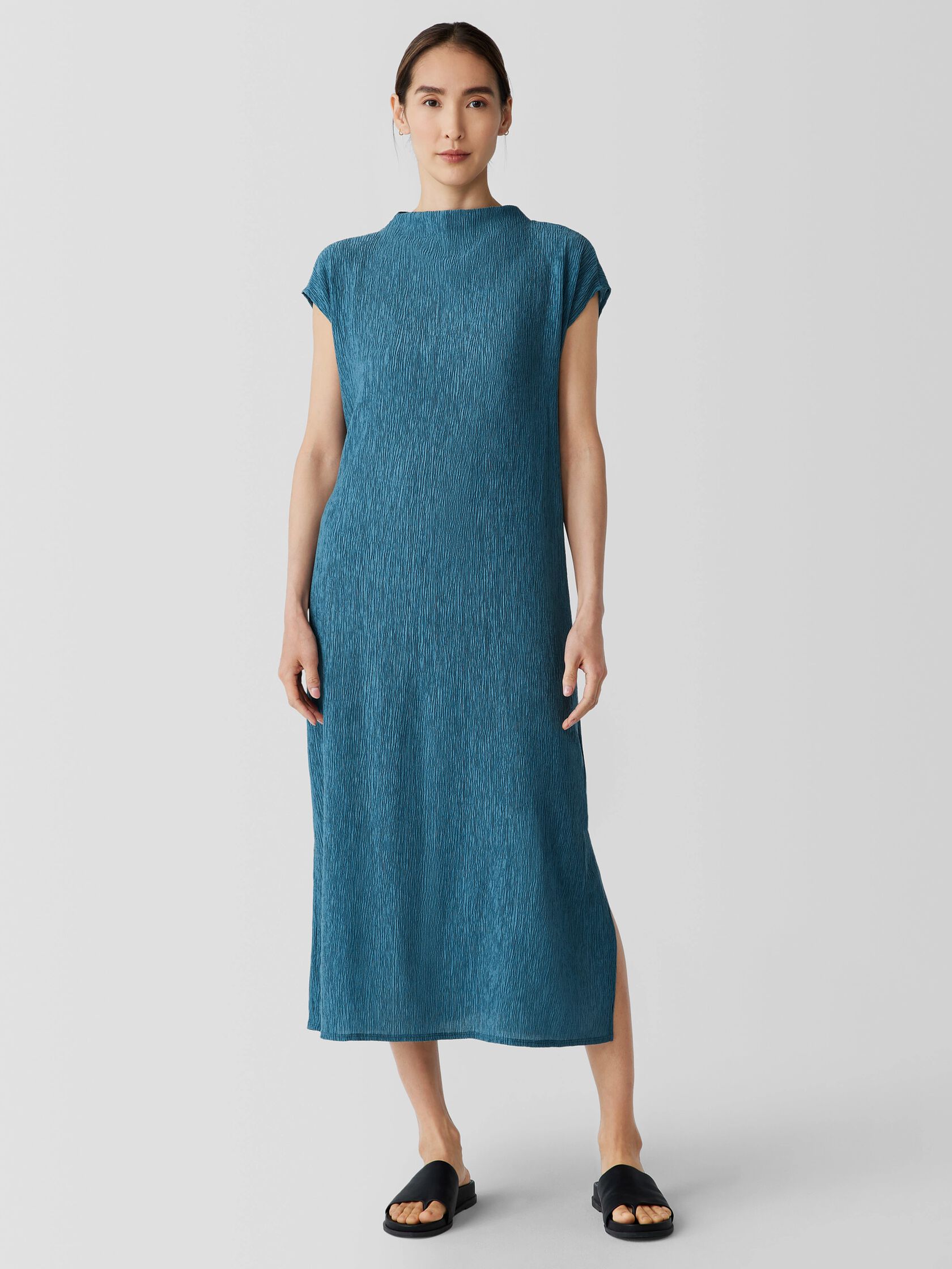 Woven Plissé Funnel Neck Dress