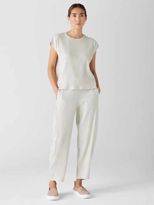 Textured Stretch Rib Round Neck Top
