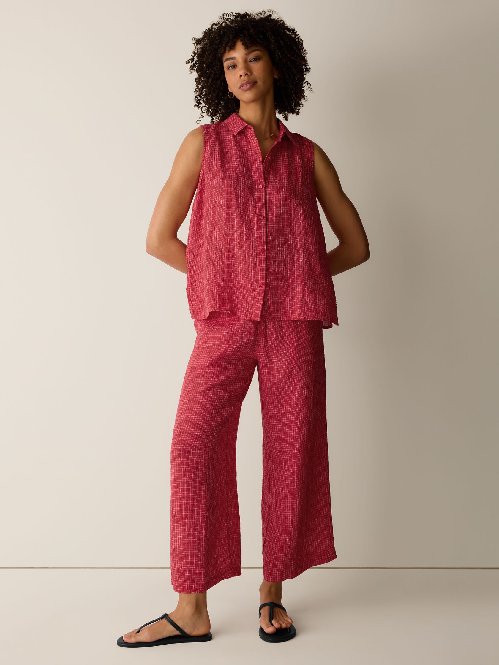 Puckered Organic Linen Grid Sleeveless Shirt