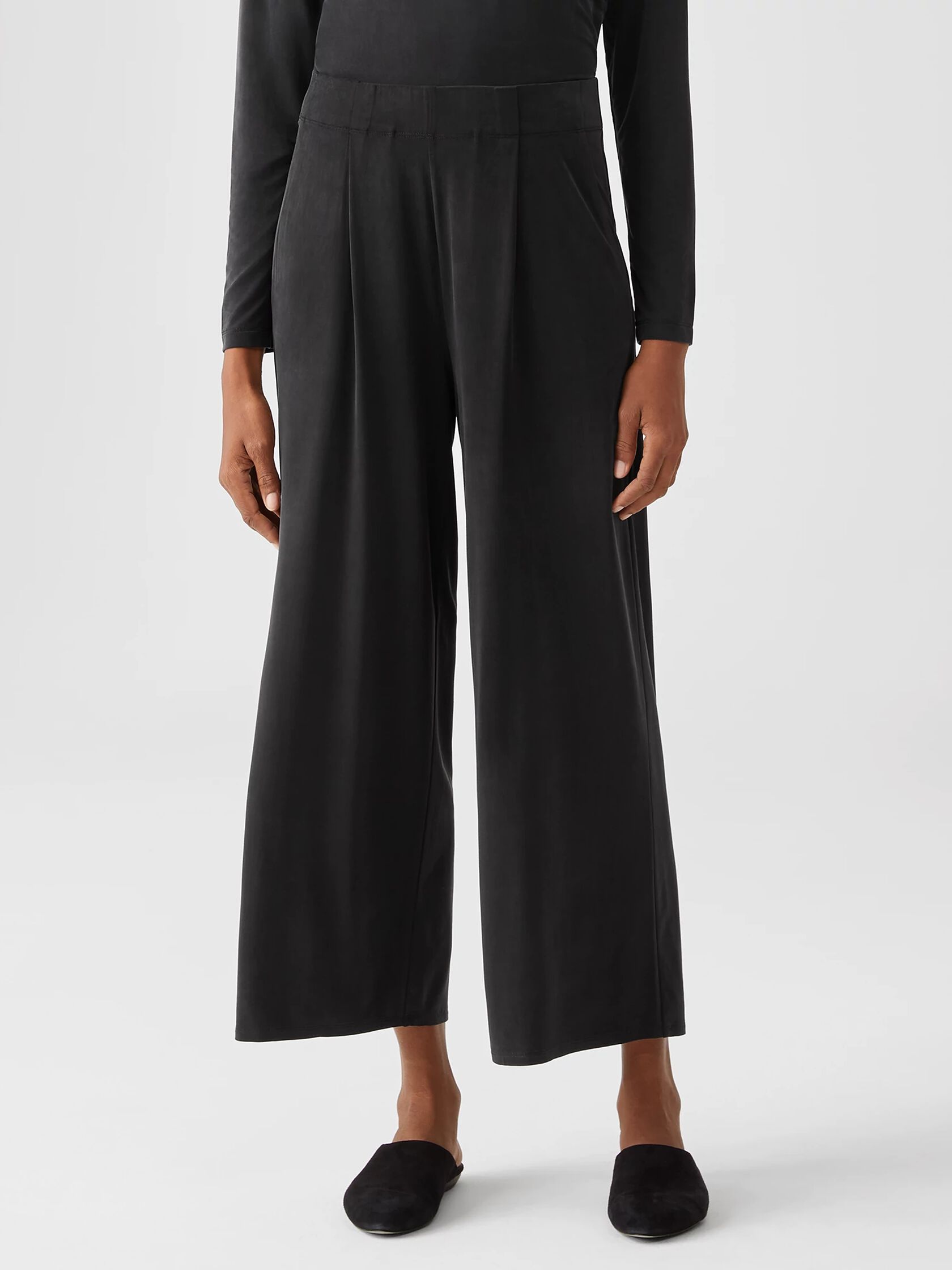 Sueded Cupro Knit Pleated Pant