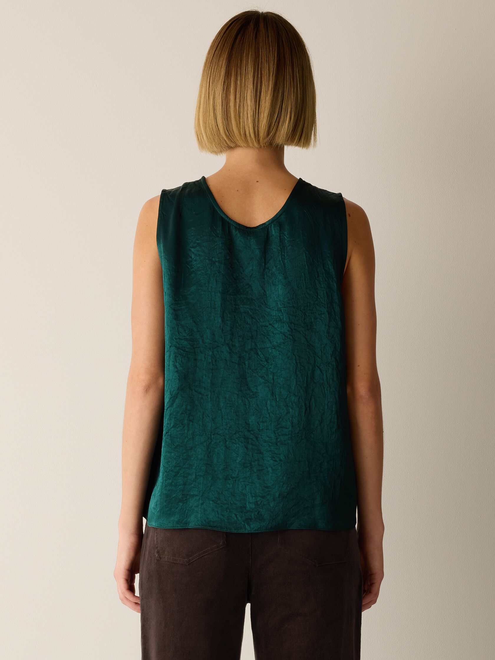 Textured Satin Curved V-Neck Tank