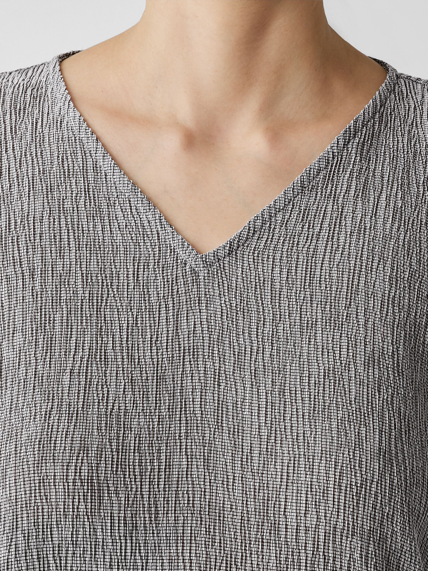 Woven Plissé V-Neck Top