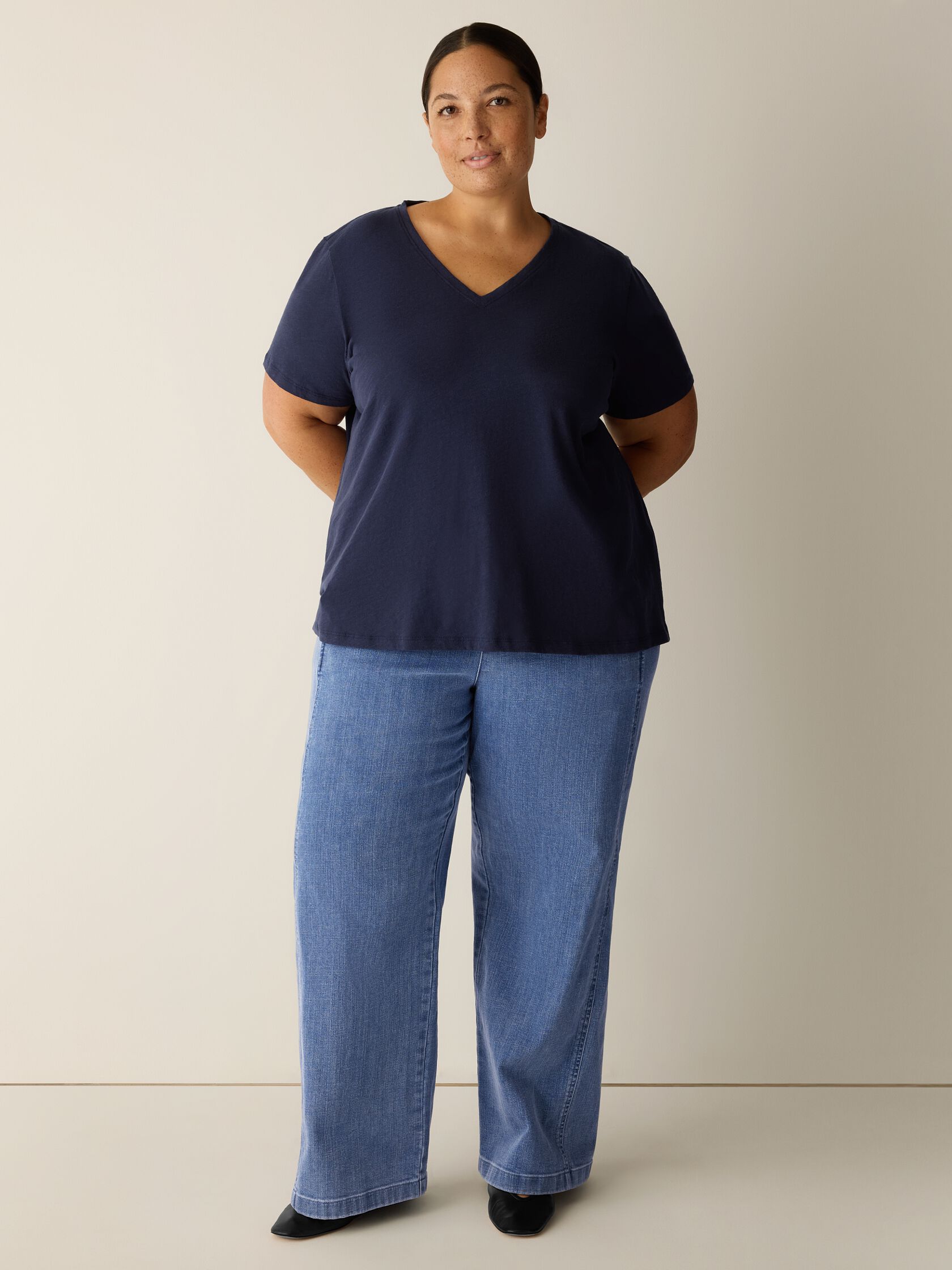 Organic Cotton Slubby Jersey V-Neck Tee