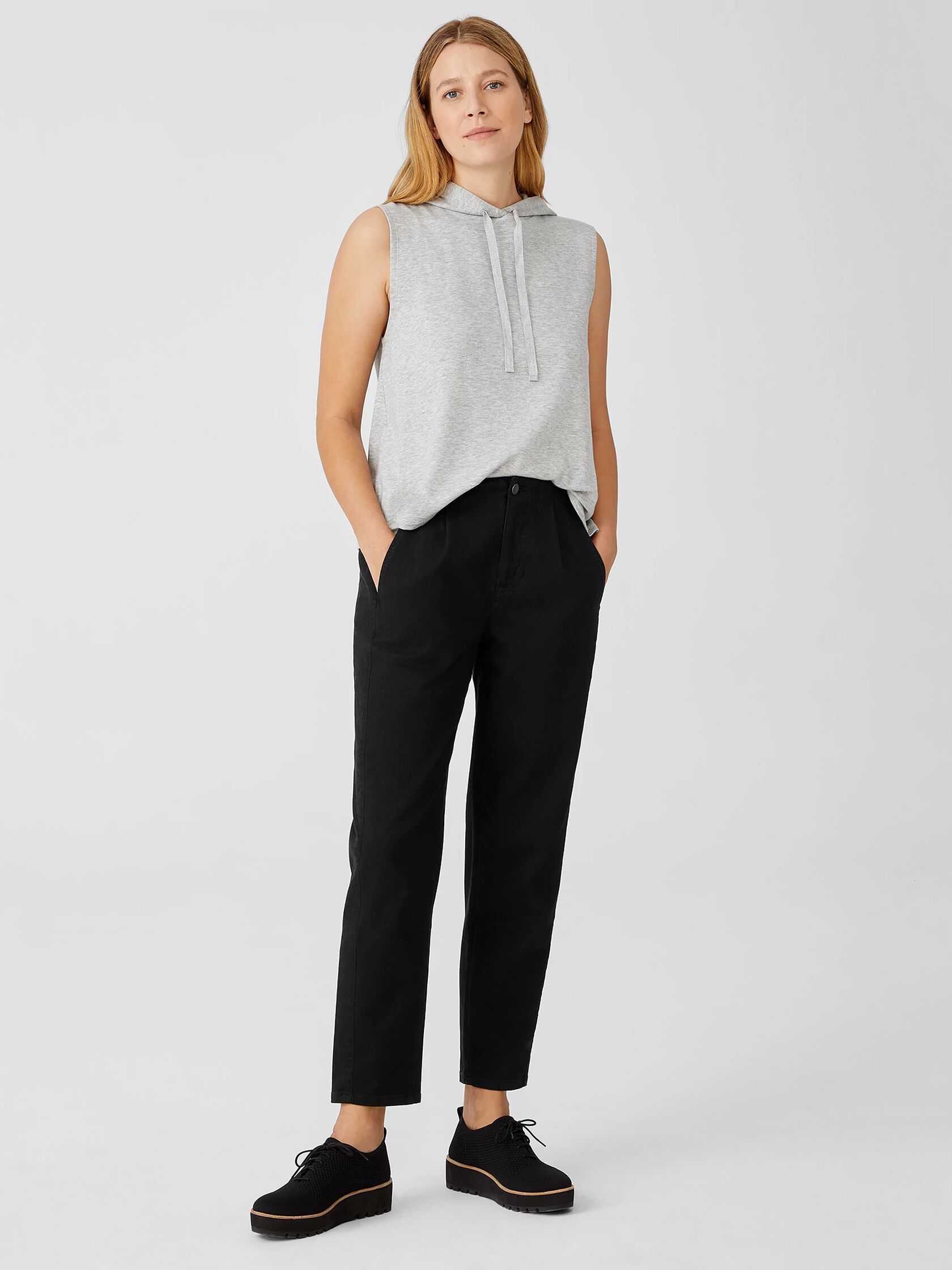 https://www.eileenfisher.com/dw/image/v2/BGKB_PRD/on/demandware.static/-/Sites-ef-main-catalog/default/dw9a1c7fe1/images/S2GDD-P8542M-001.jpg?sw=1680&sh=2240&sfrm=png