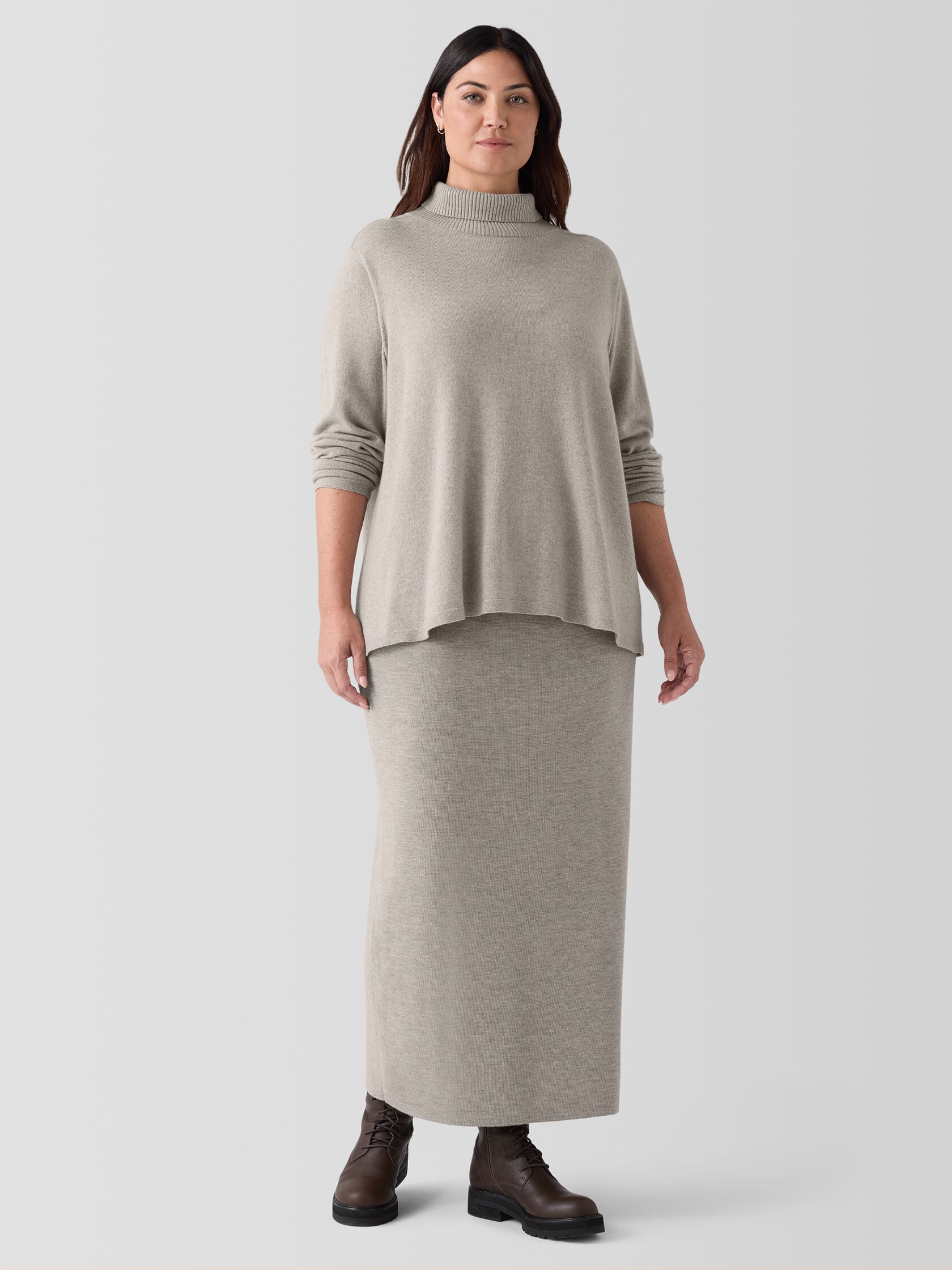 Merino Rib Pencil Skirt in Regenerative Wool