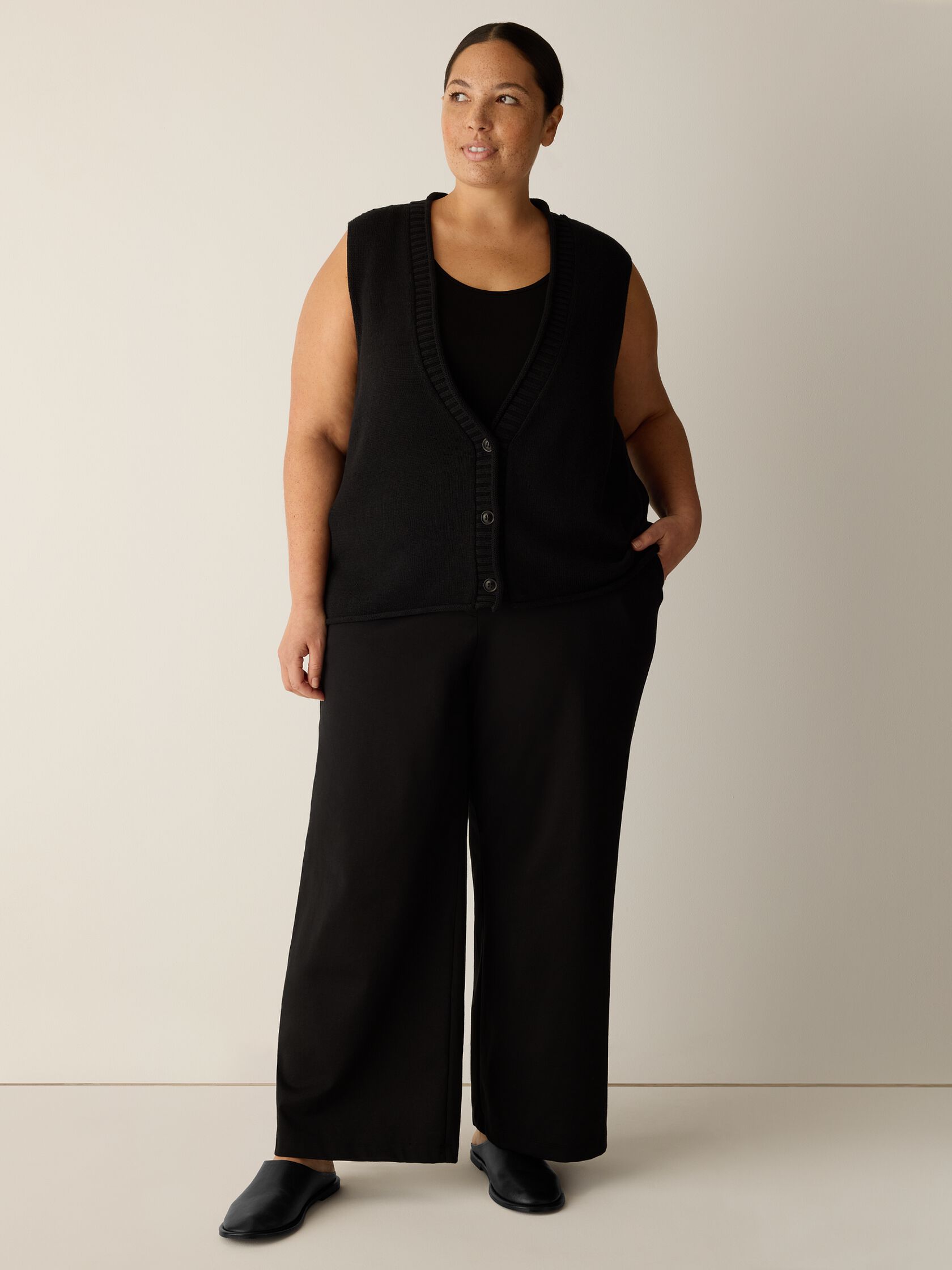 Peruvian Cotton Blend V-Neck Vest