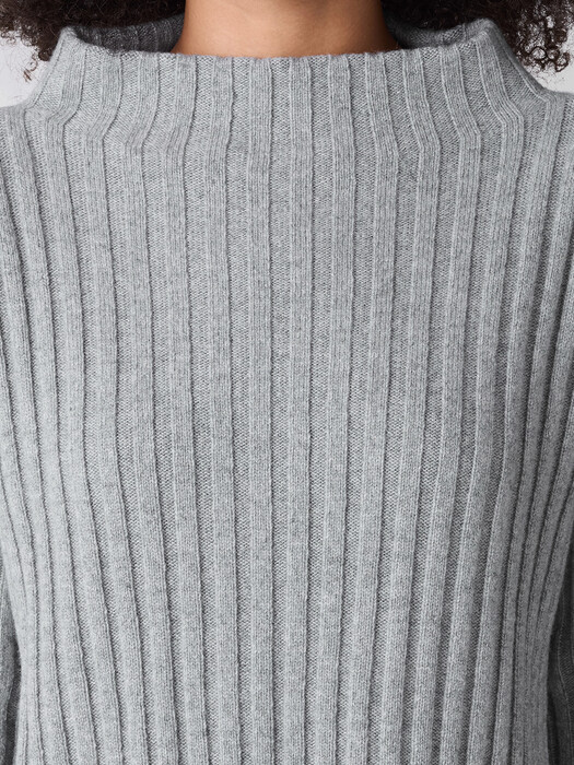 Recycled Wool Cashmere Funnel Neck Top