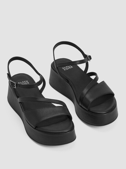 Dae Leather Wedge Sandal