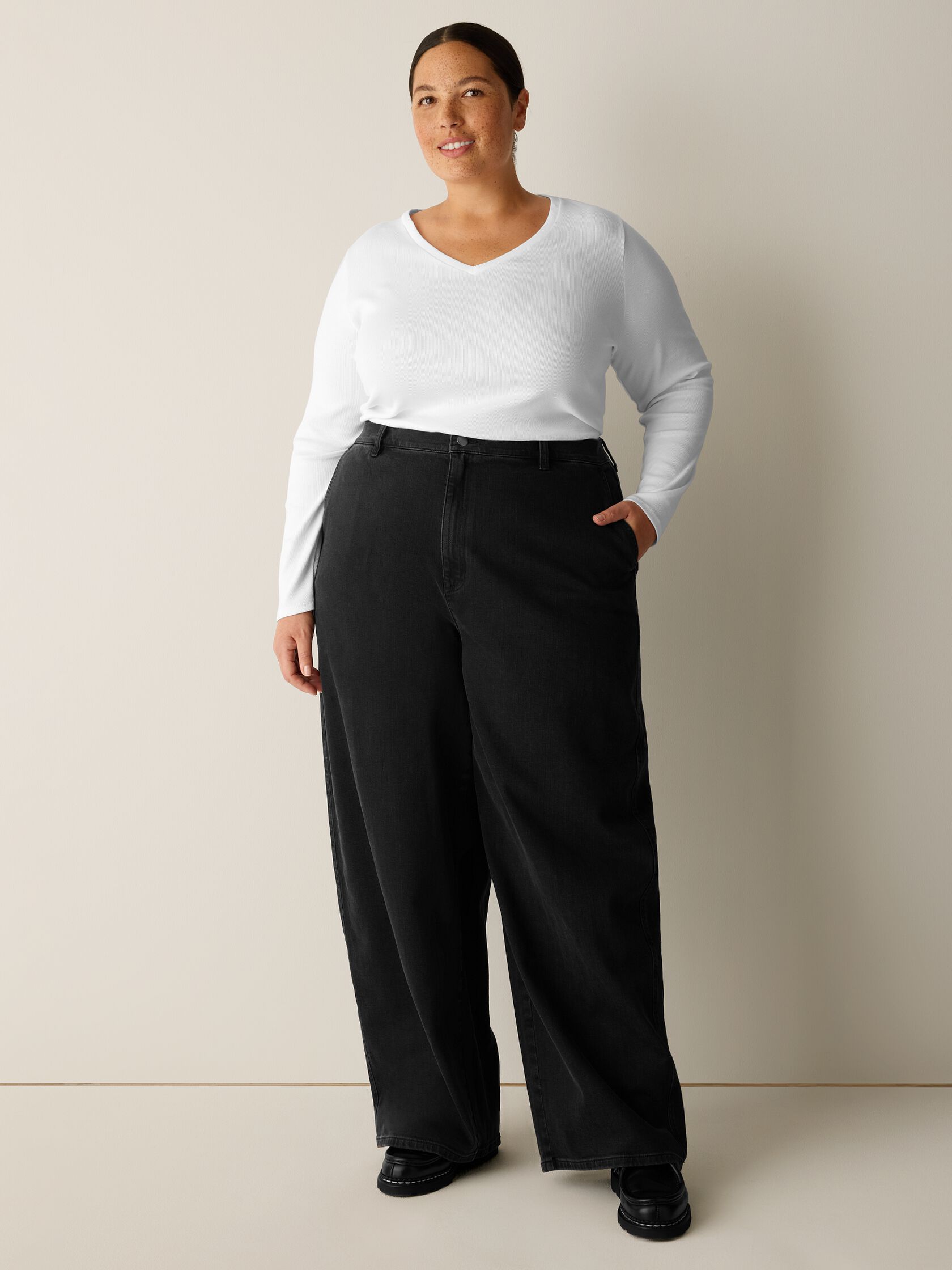 Organic Cotton Stretch Rib V-Neck Top