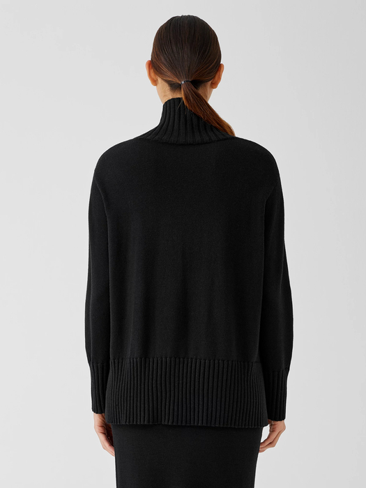 Merino Jersey Turtleneck in Regenerative Wool