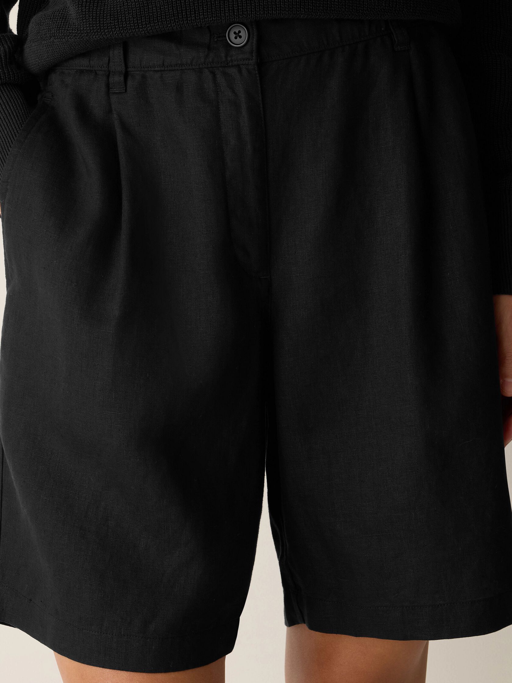 Organic Linen Shorts