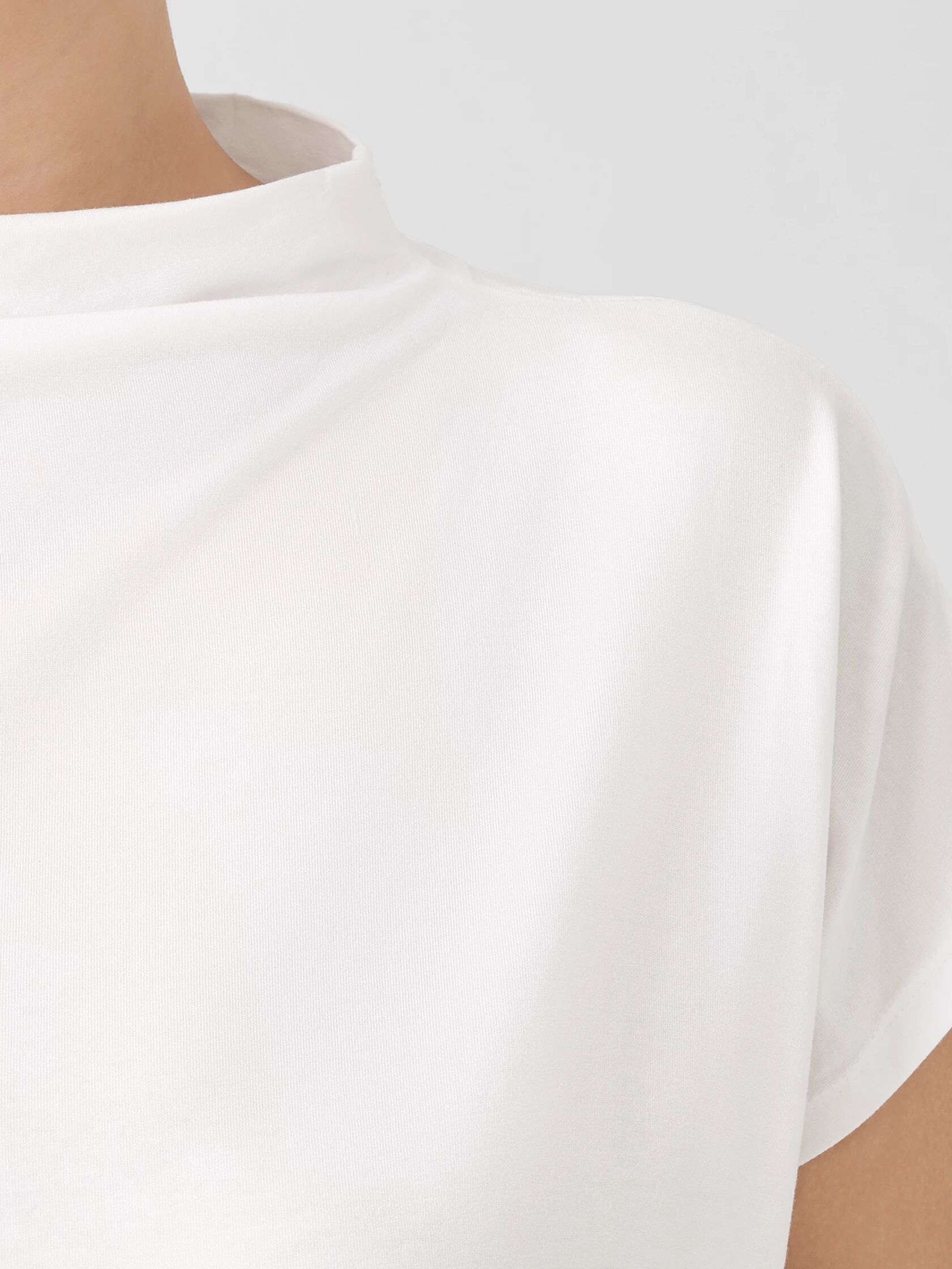 Fine Jersey Funnel Neck Top
