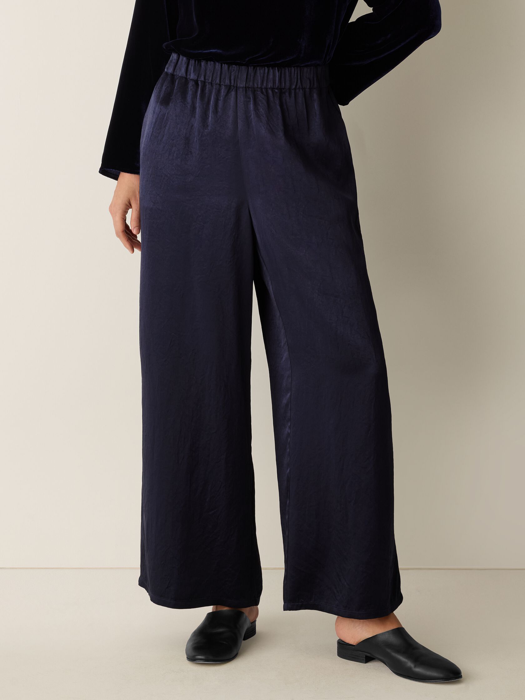 Textured Satin Wide-Leg Pant