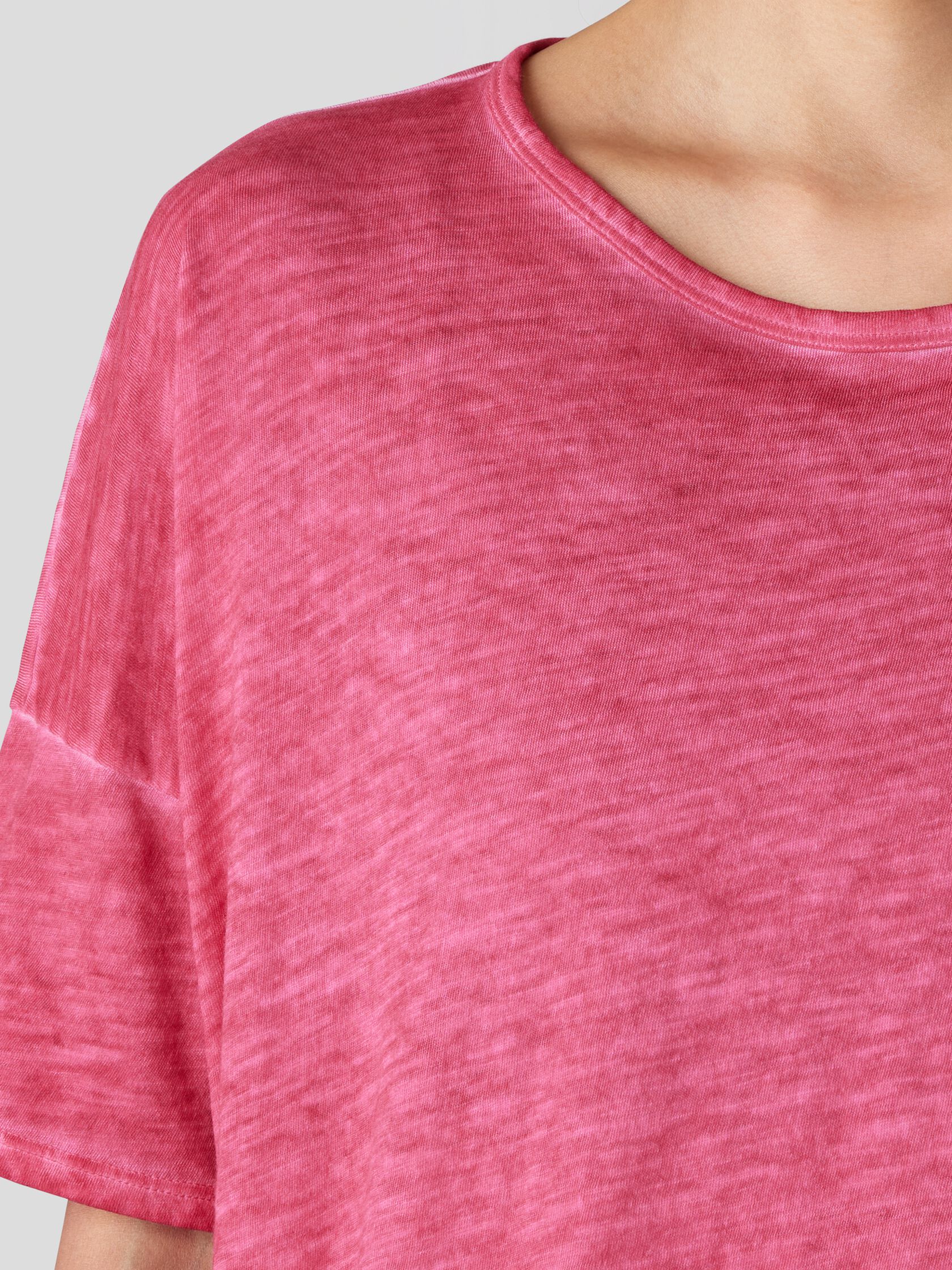 Organic Cotton Hazy Slub Crew Neck Tee