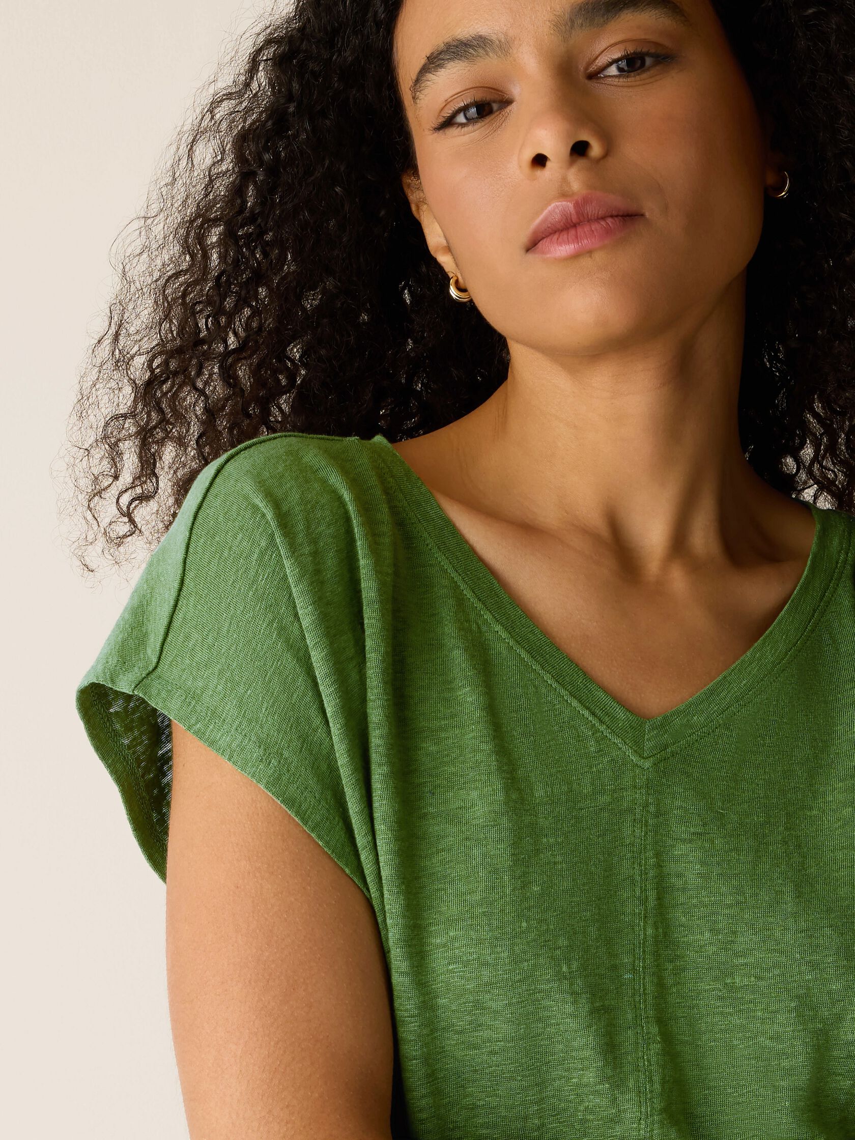 Organic Linen Jersey V-Neck Tee