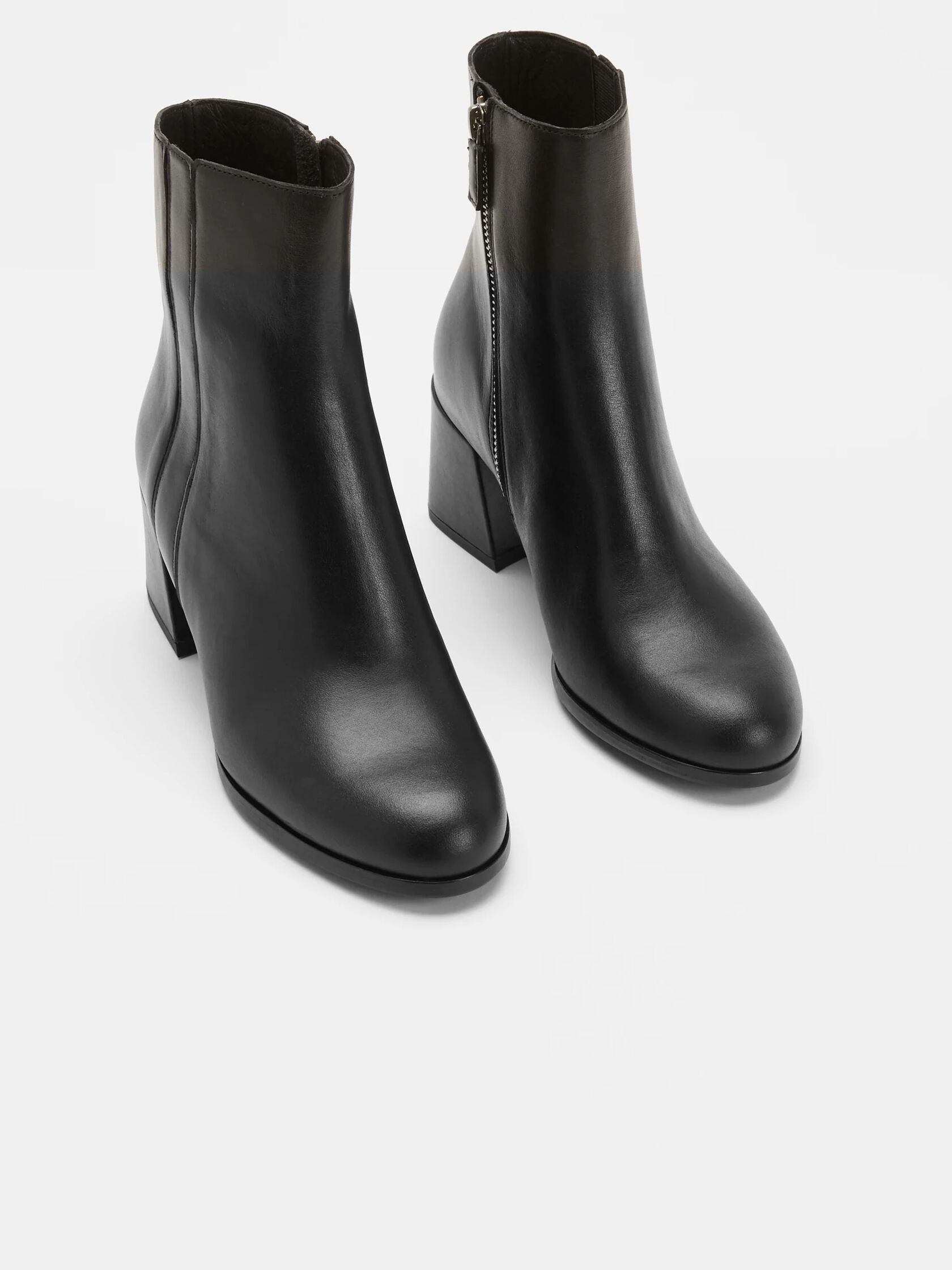 Tris Leather Bootie