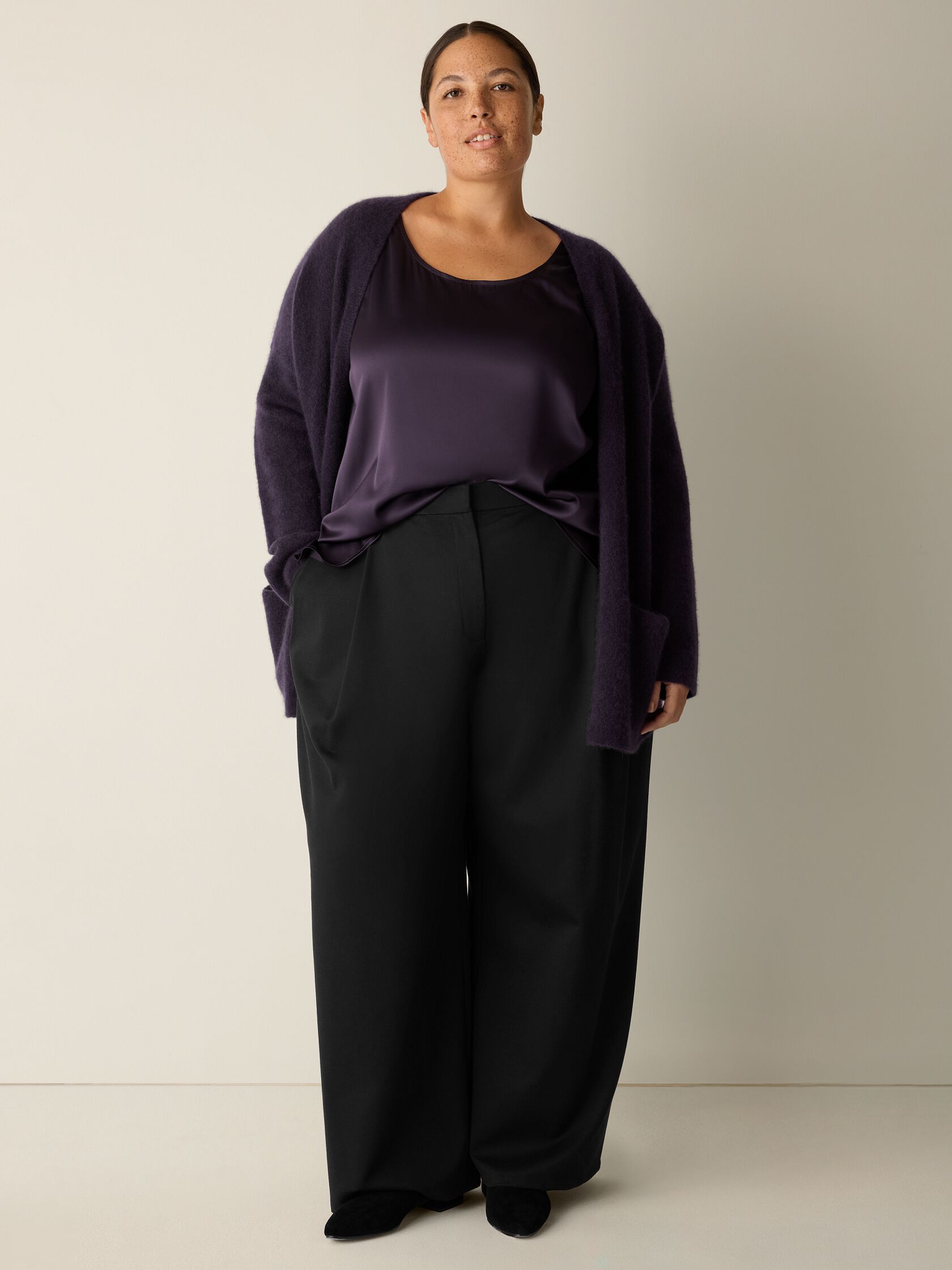 Lightweight Ponte Pleated Wide-Leg Pant