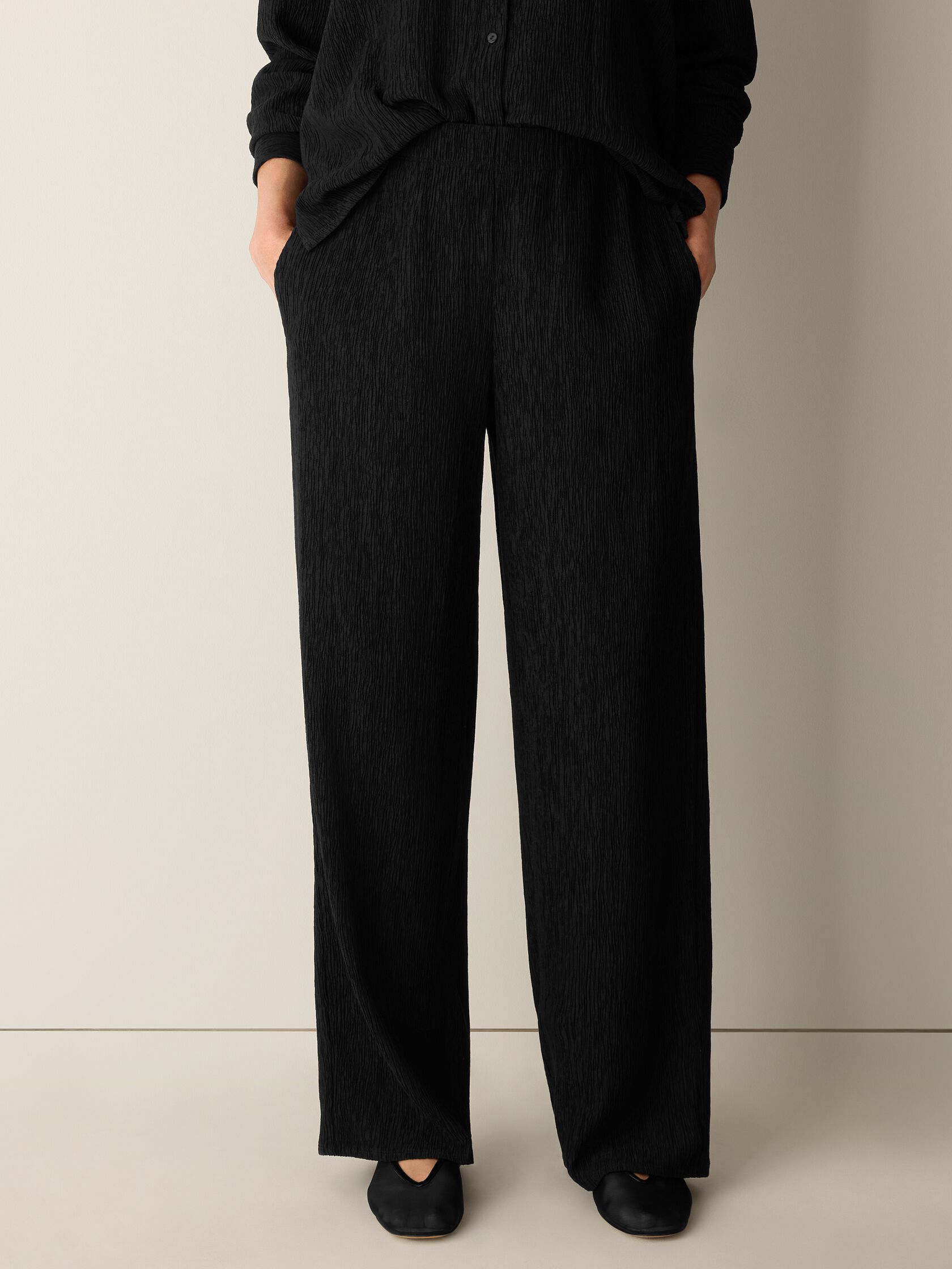 Woven Pliss&eacute; Straight Pant
