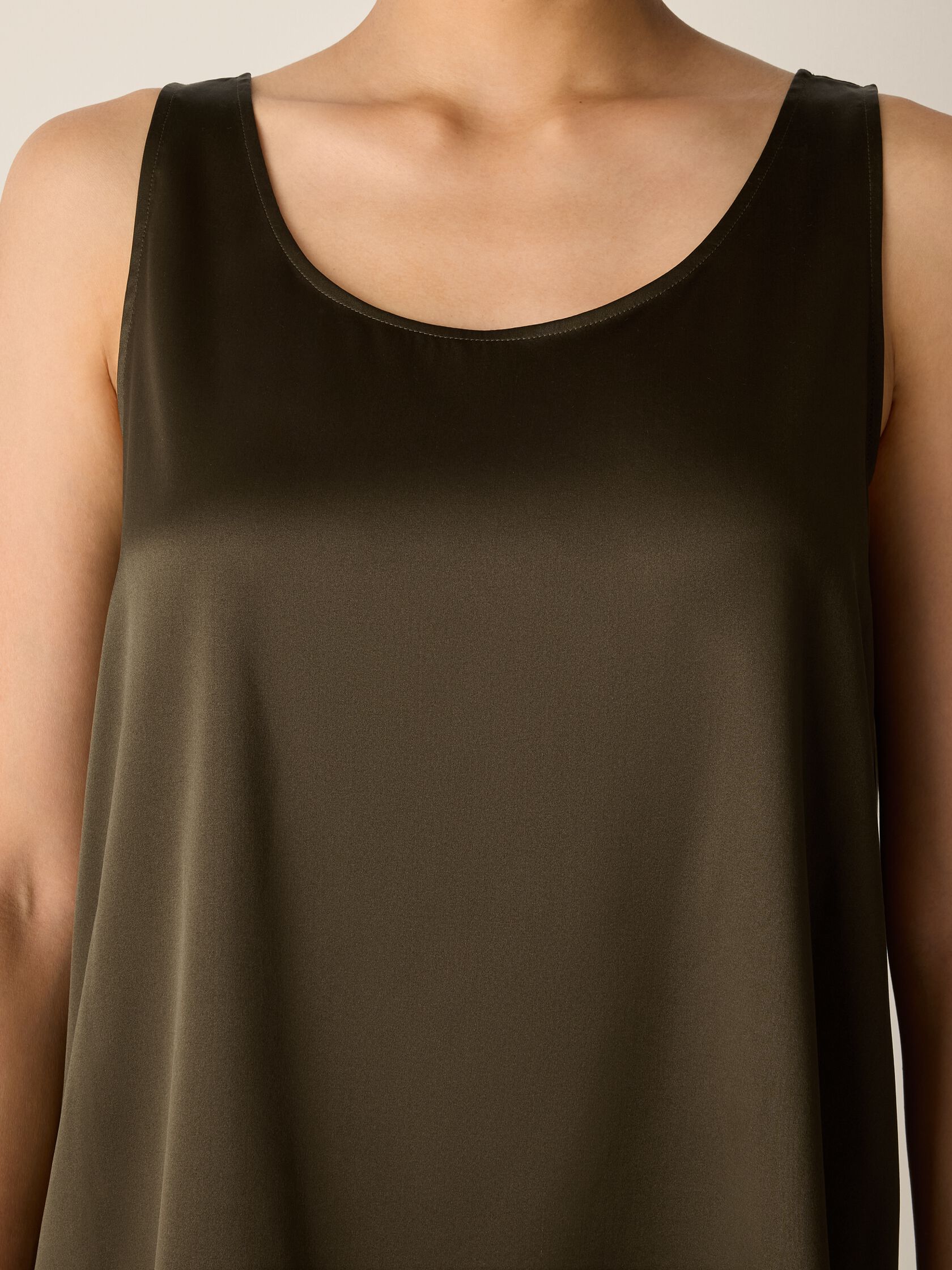 Stretch Silk Charmeuse Scoop Neck Tank