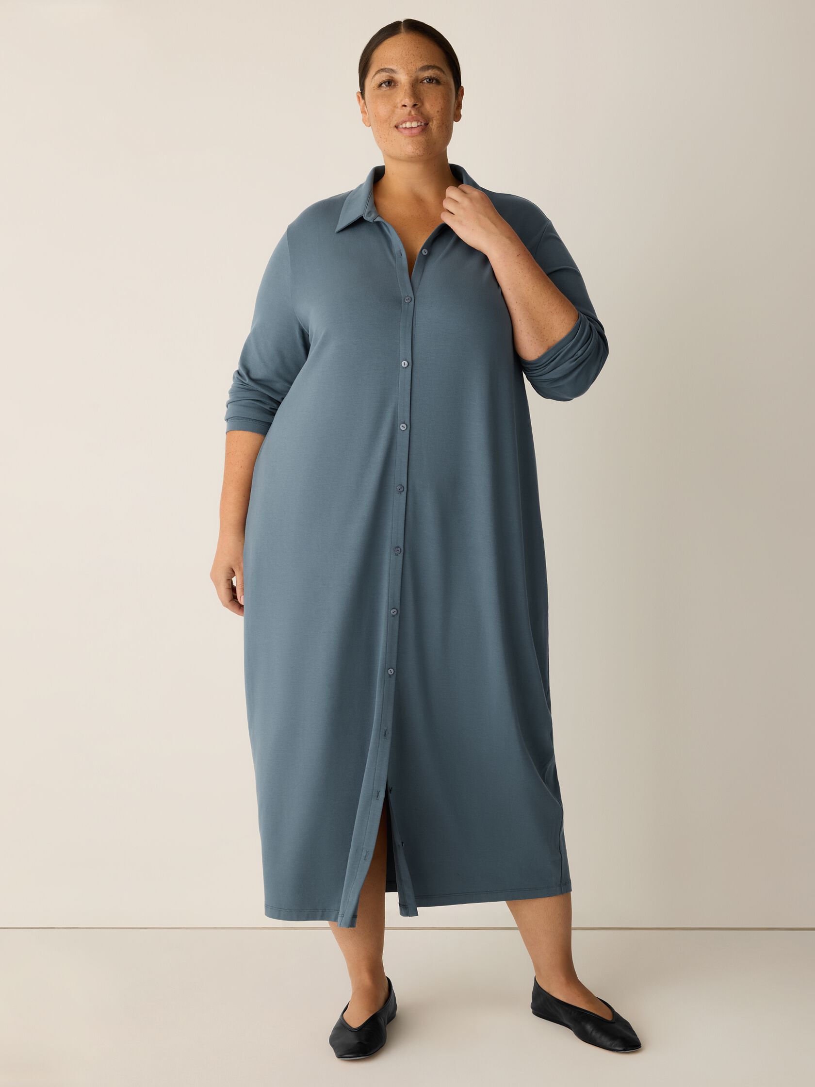 Stretch Jersey Knit Classic Collar Oval Dress