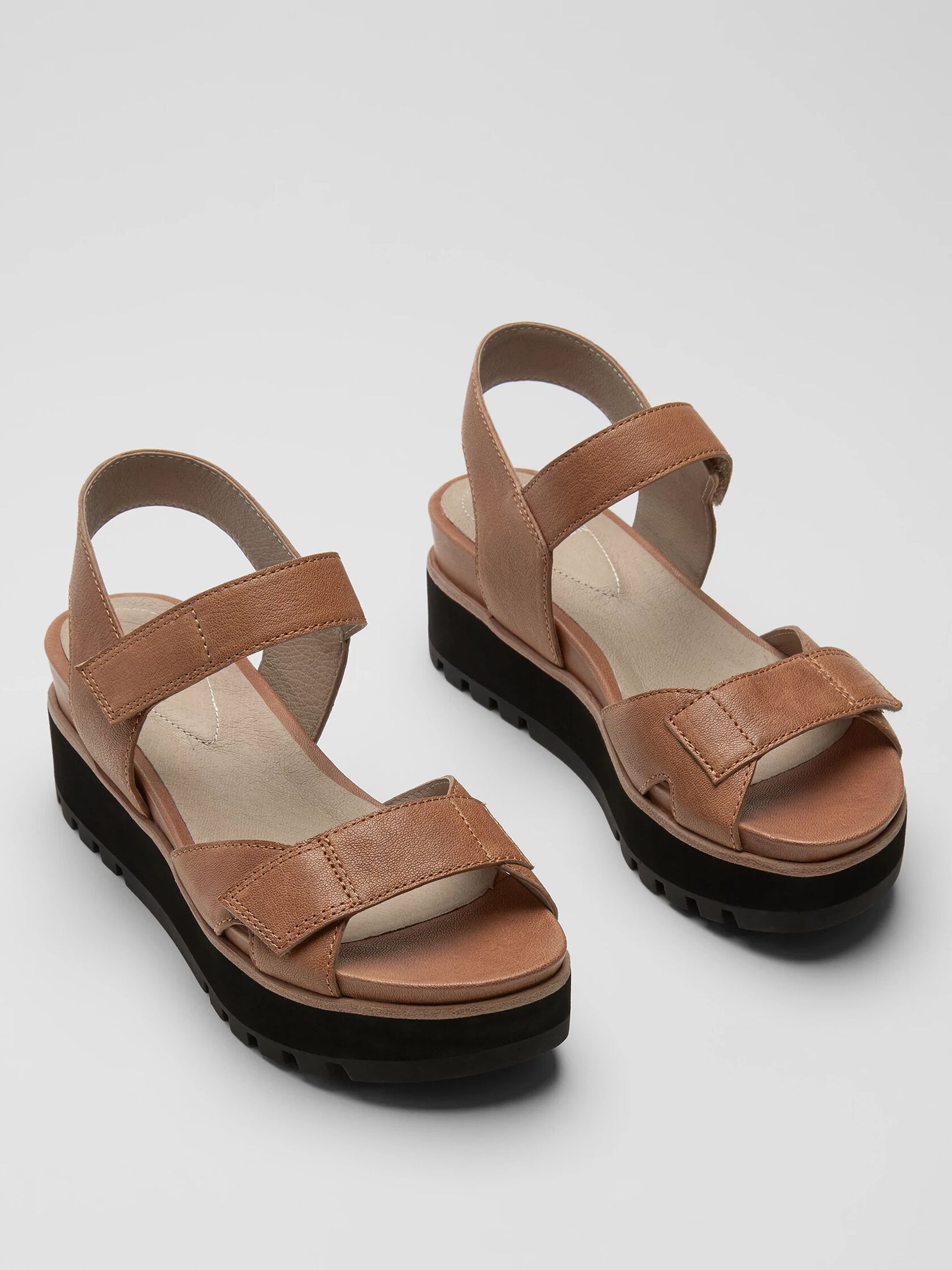 Calo Tumbled Leather Wedge Sandal