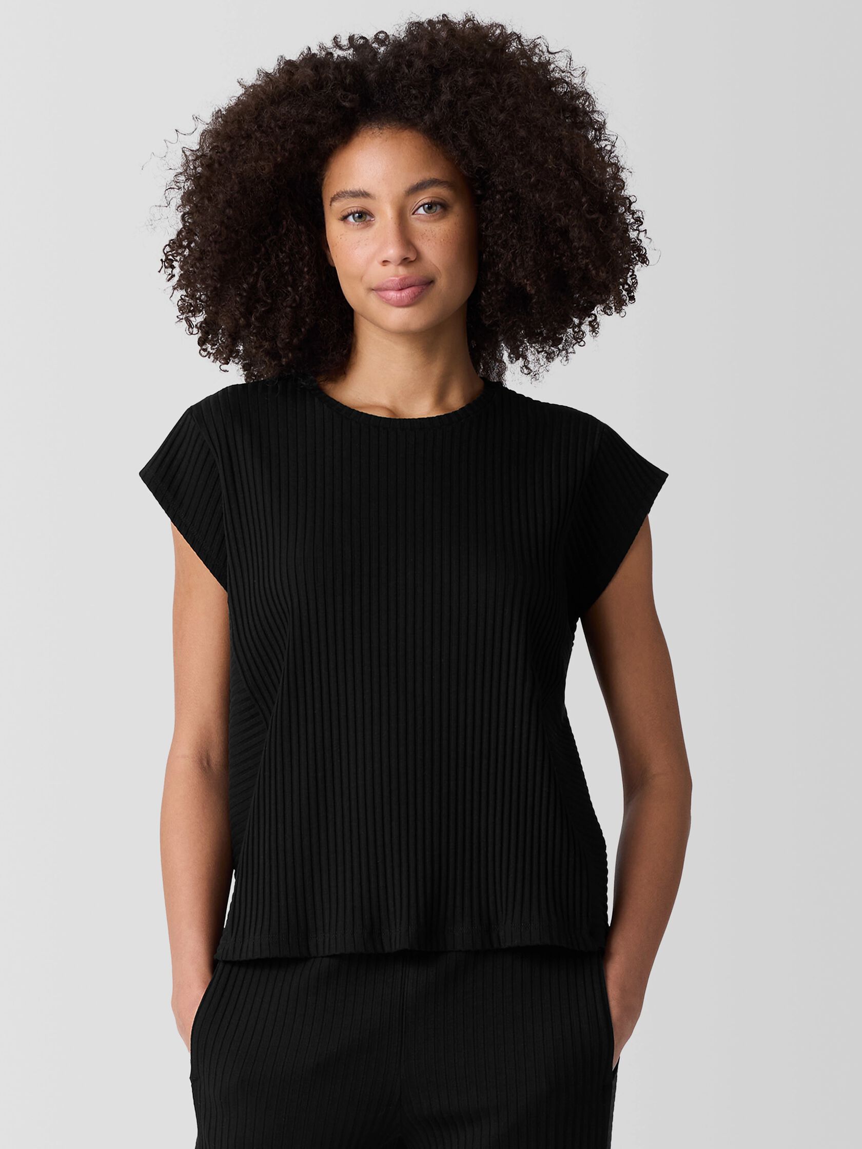 Textured Stretch Rib Round Neck Top
