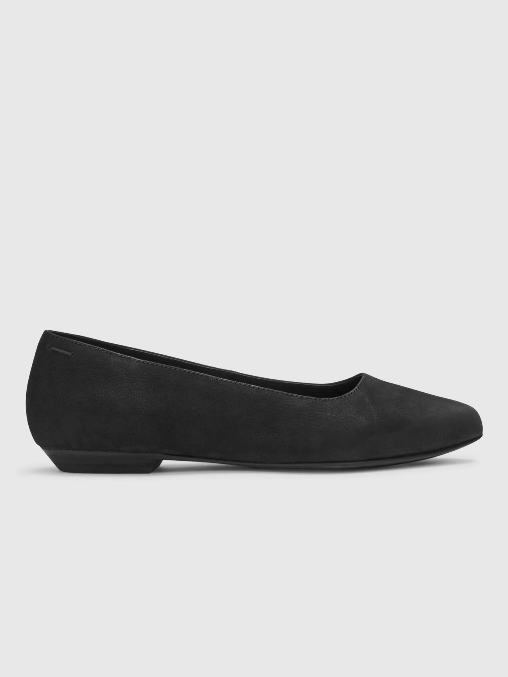 Jil Tumbled Nubuck Flat