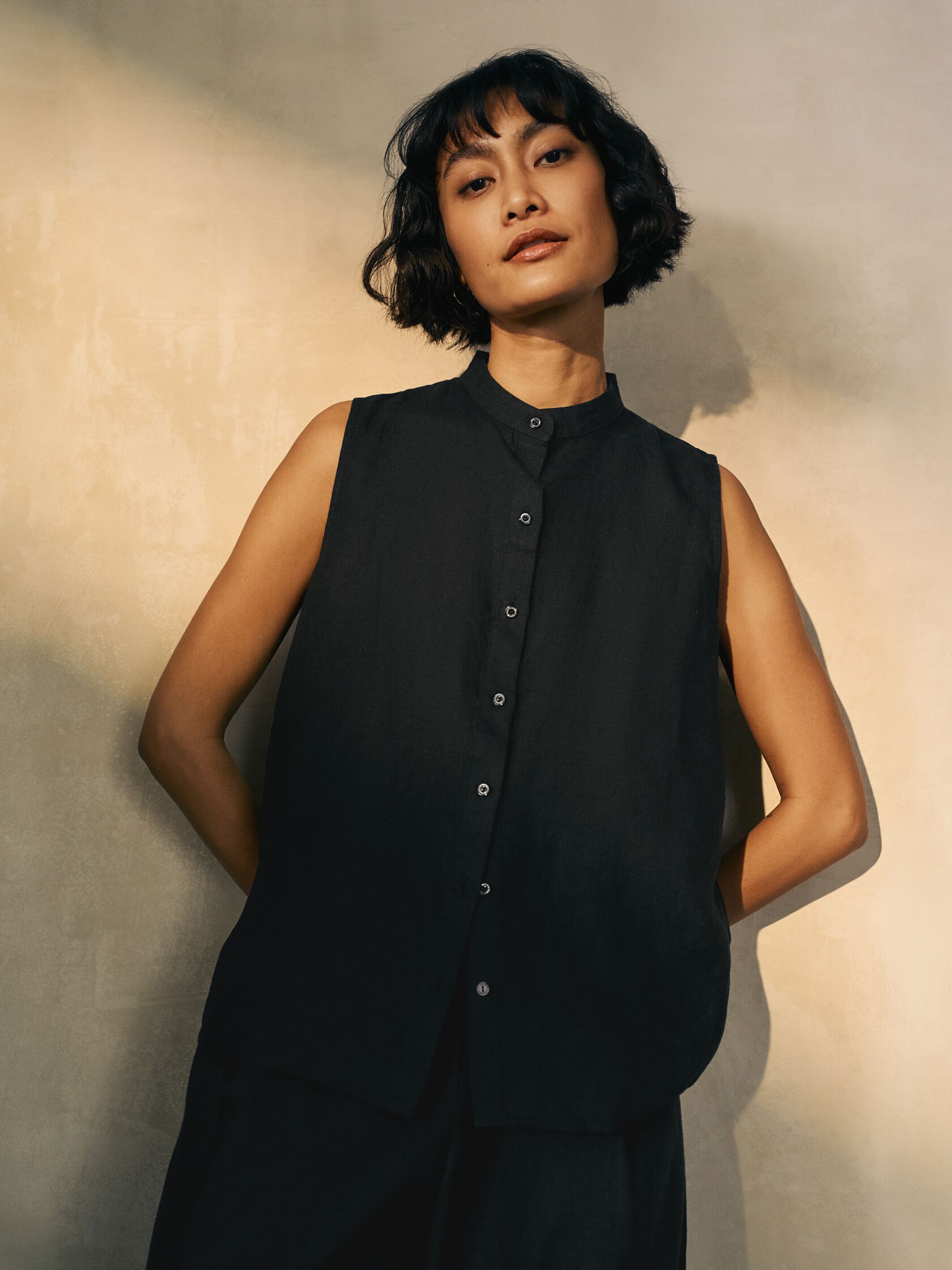 Organic Handkerchief Linen Sleeveless Shirt