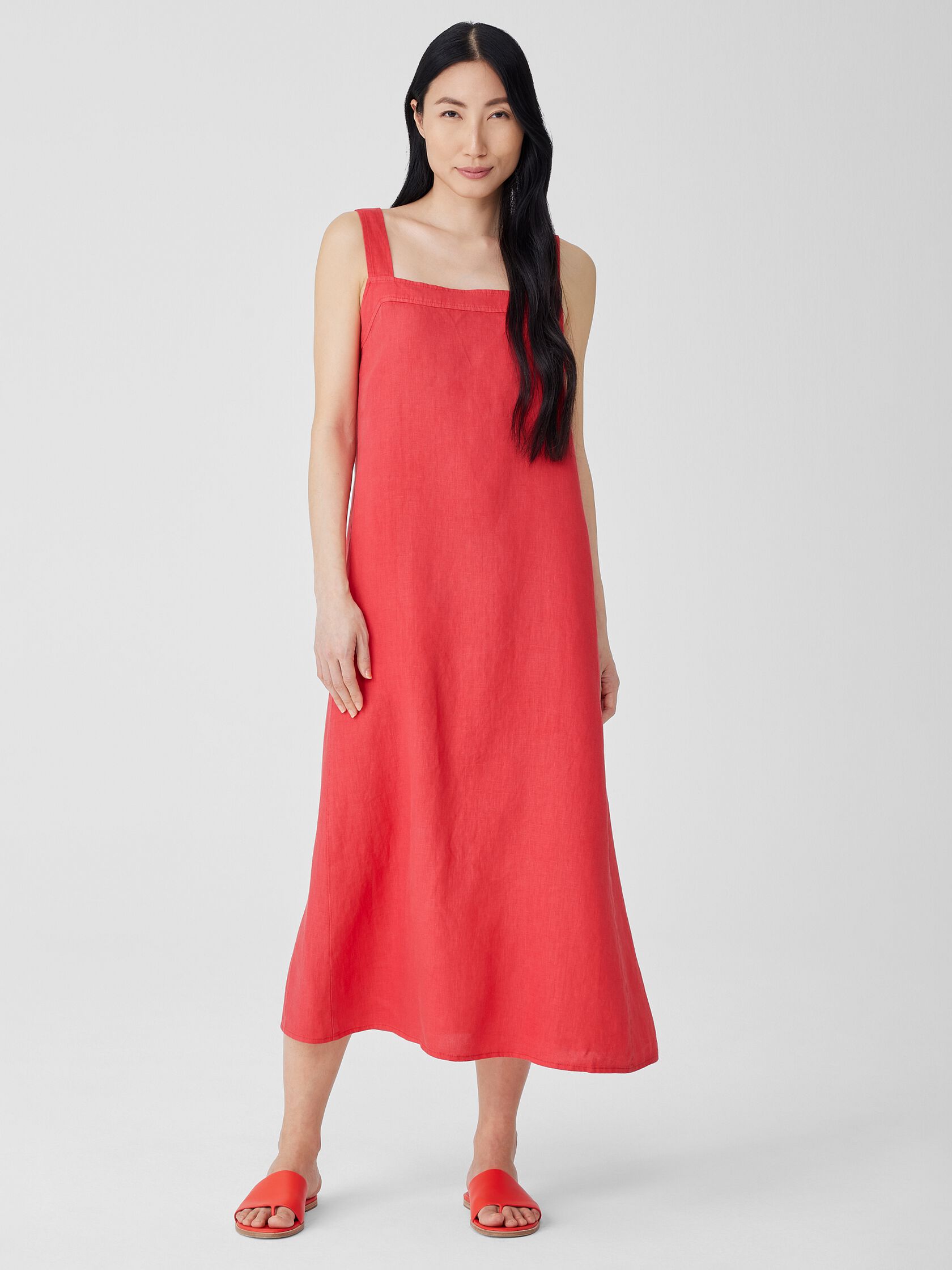 Garment-Dyed Organic Linen Square Neck Dress