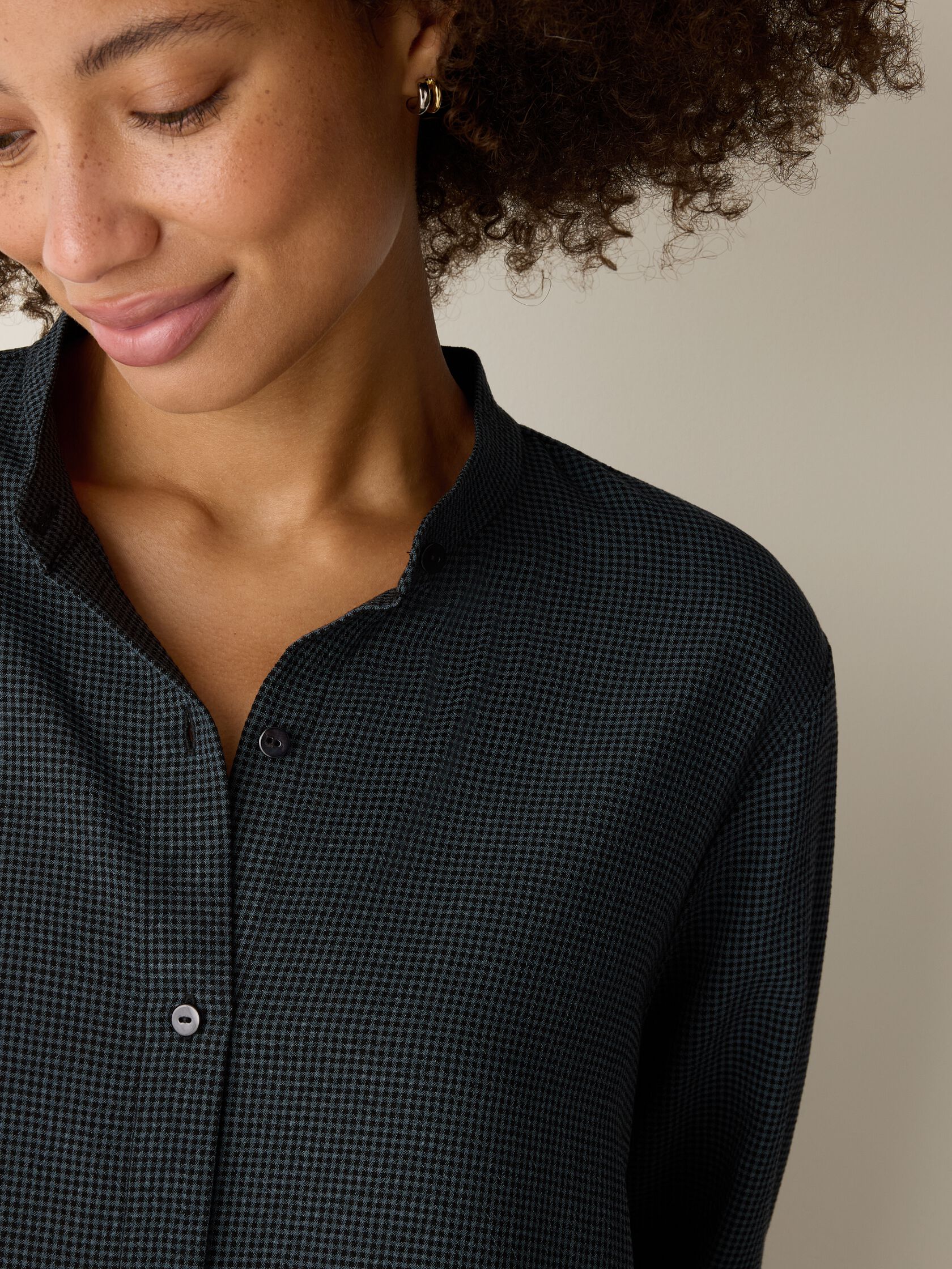 Mini Check Crepe Band Collar Top