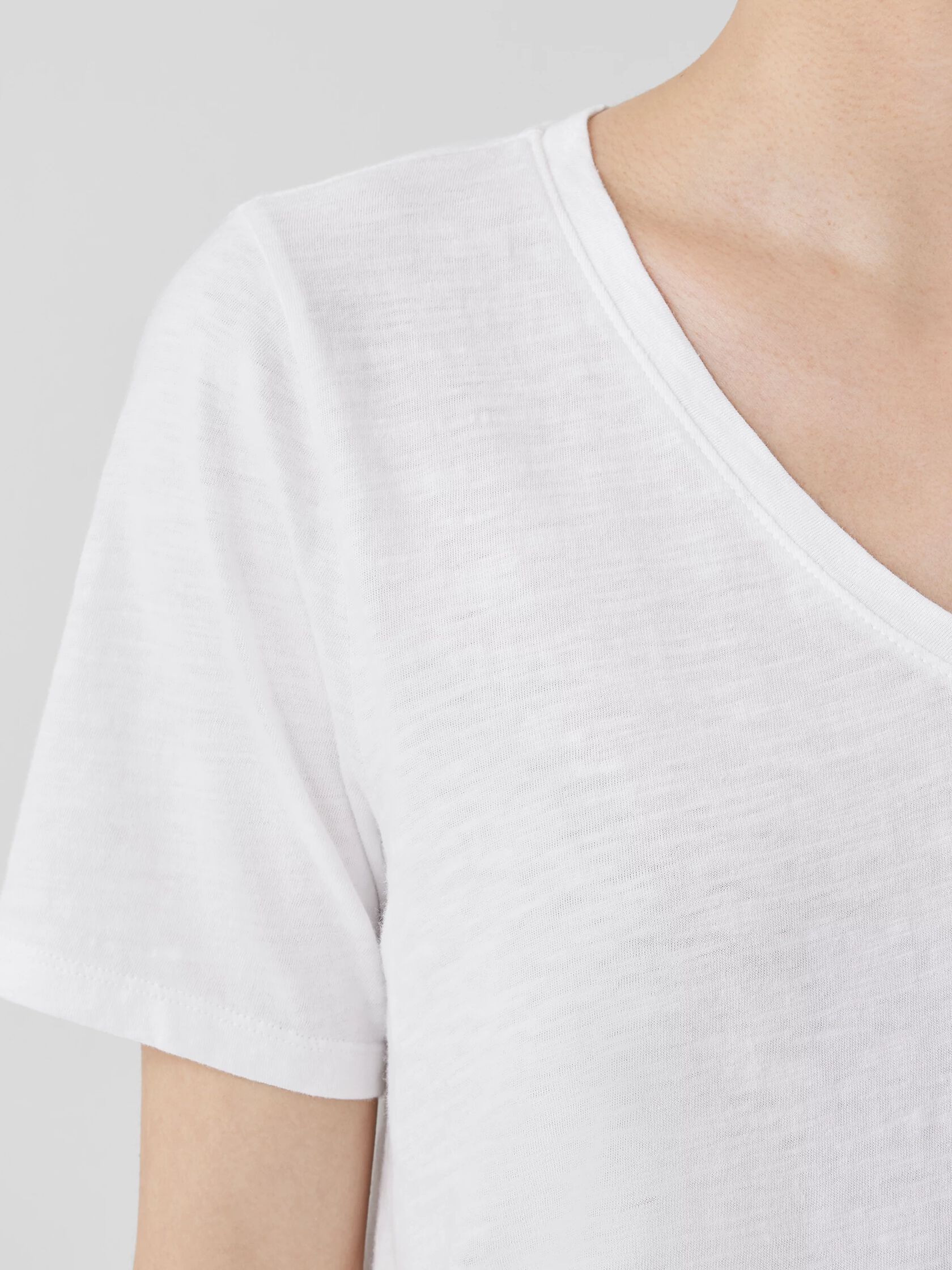 Organic Cotton Slub V-Neck Tee