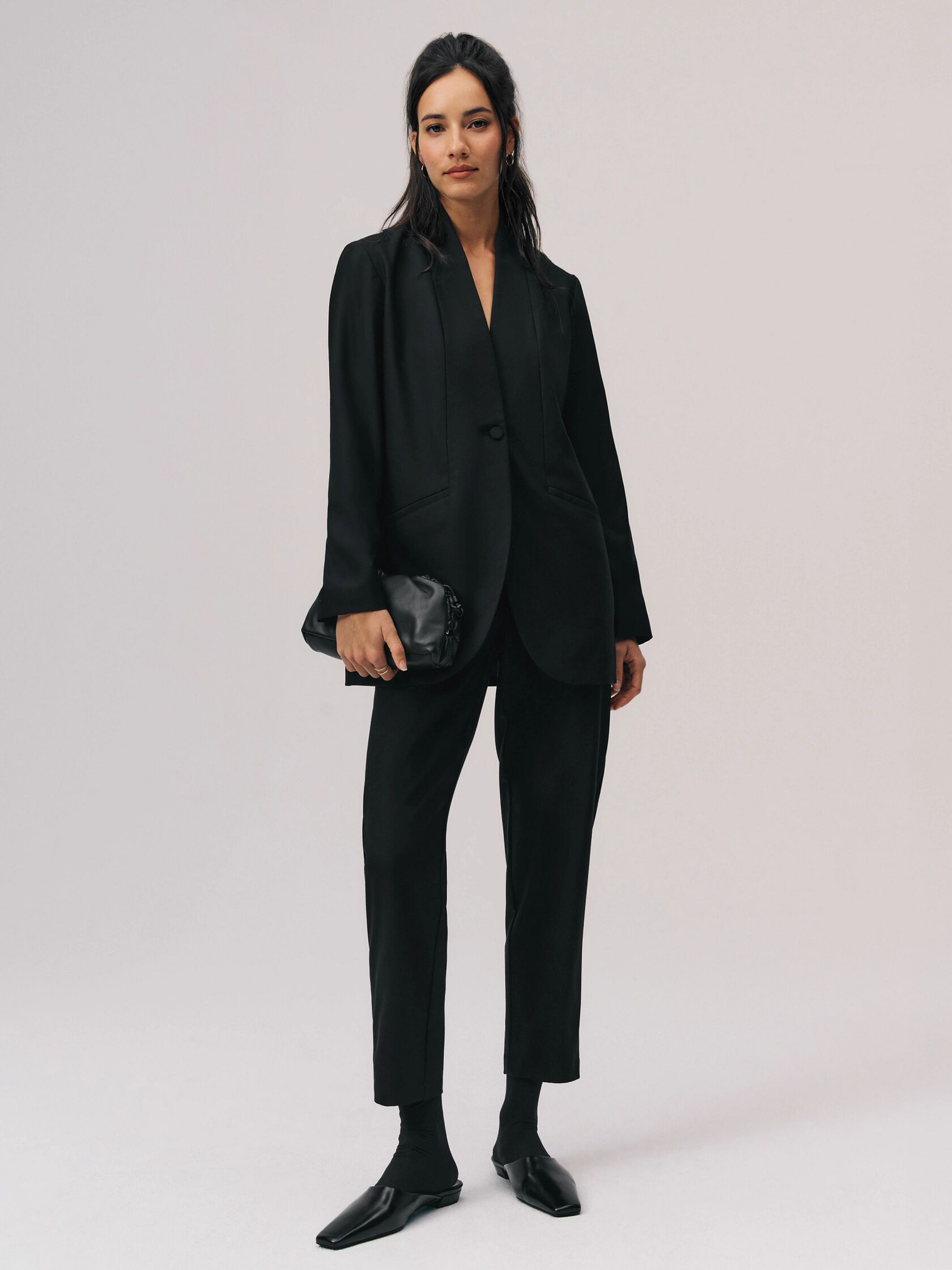 Seasonless Wool Tapered Trouser Pant