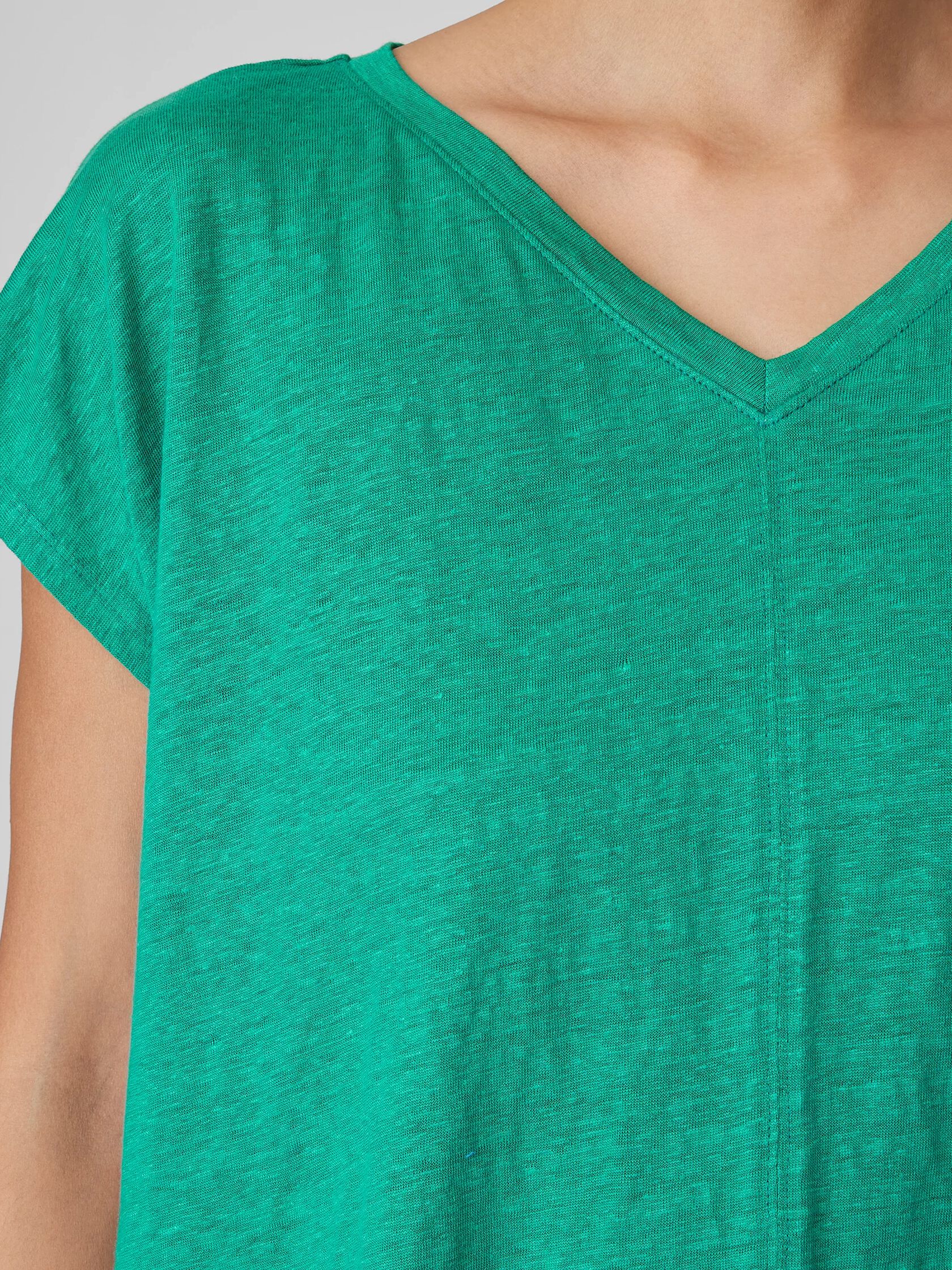 Organic Linen Jersey V-Neck Tee