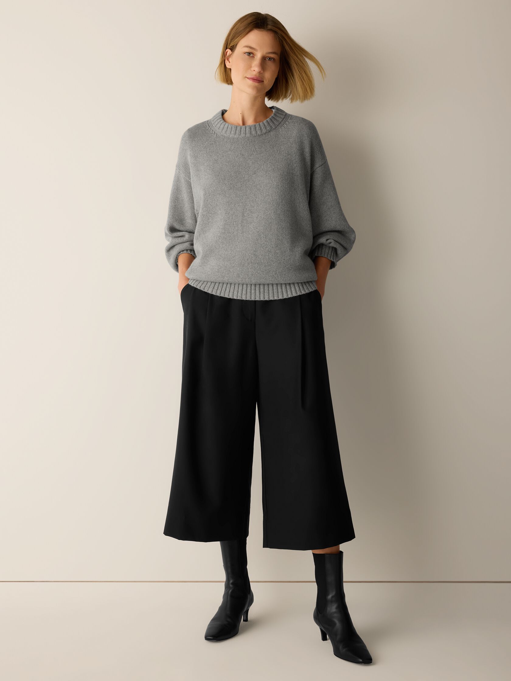Seasonless Wool Pleated Culotte