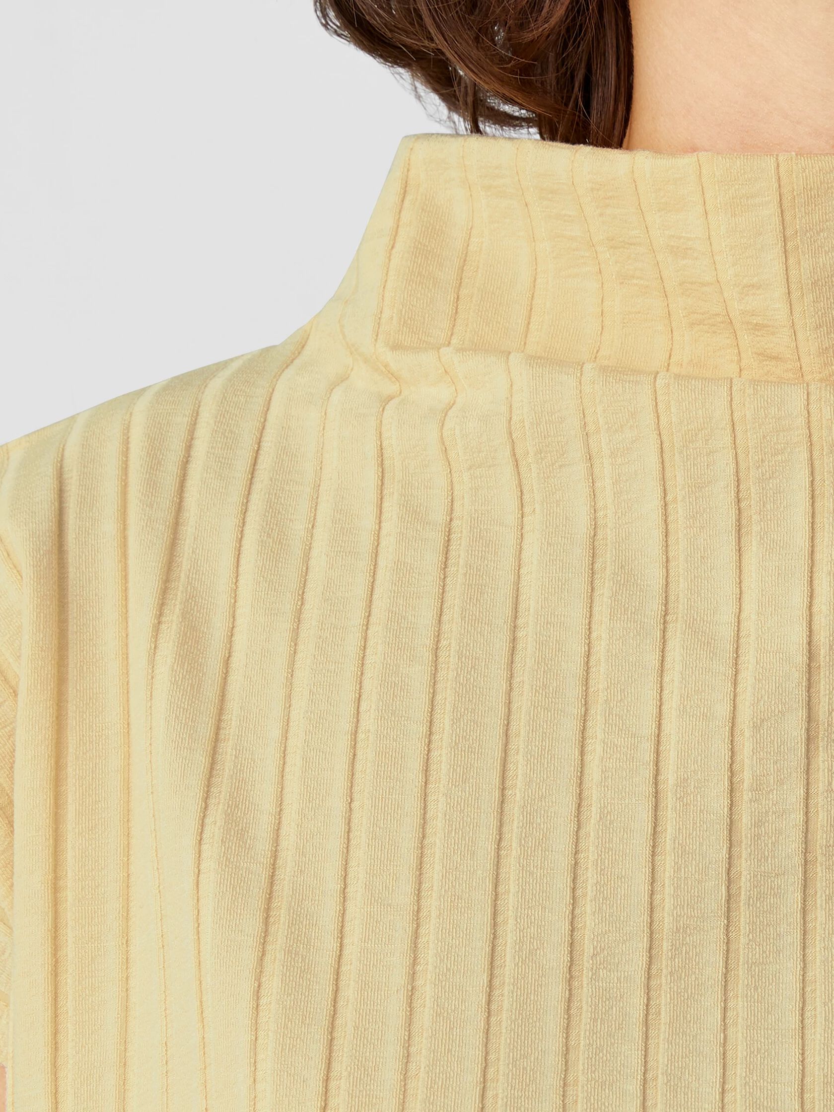 Washable Stretch Rib Funnel Neck Square Top