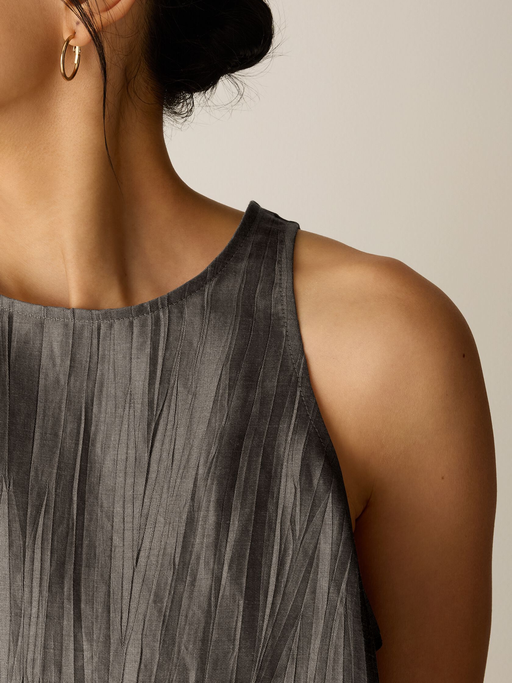 Linen Sheen Halter Neck Top